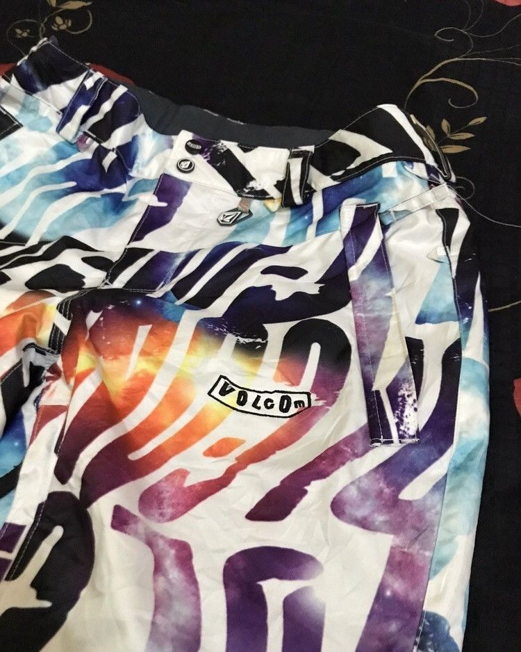 Volcom 🔥rare🔥volcom multicolor ski pants s35 Size US 35 - 7 Thumbnail