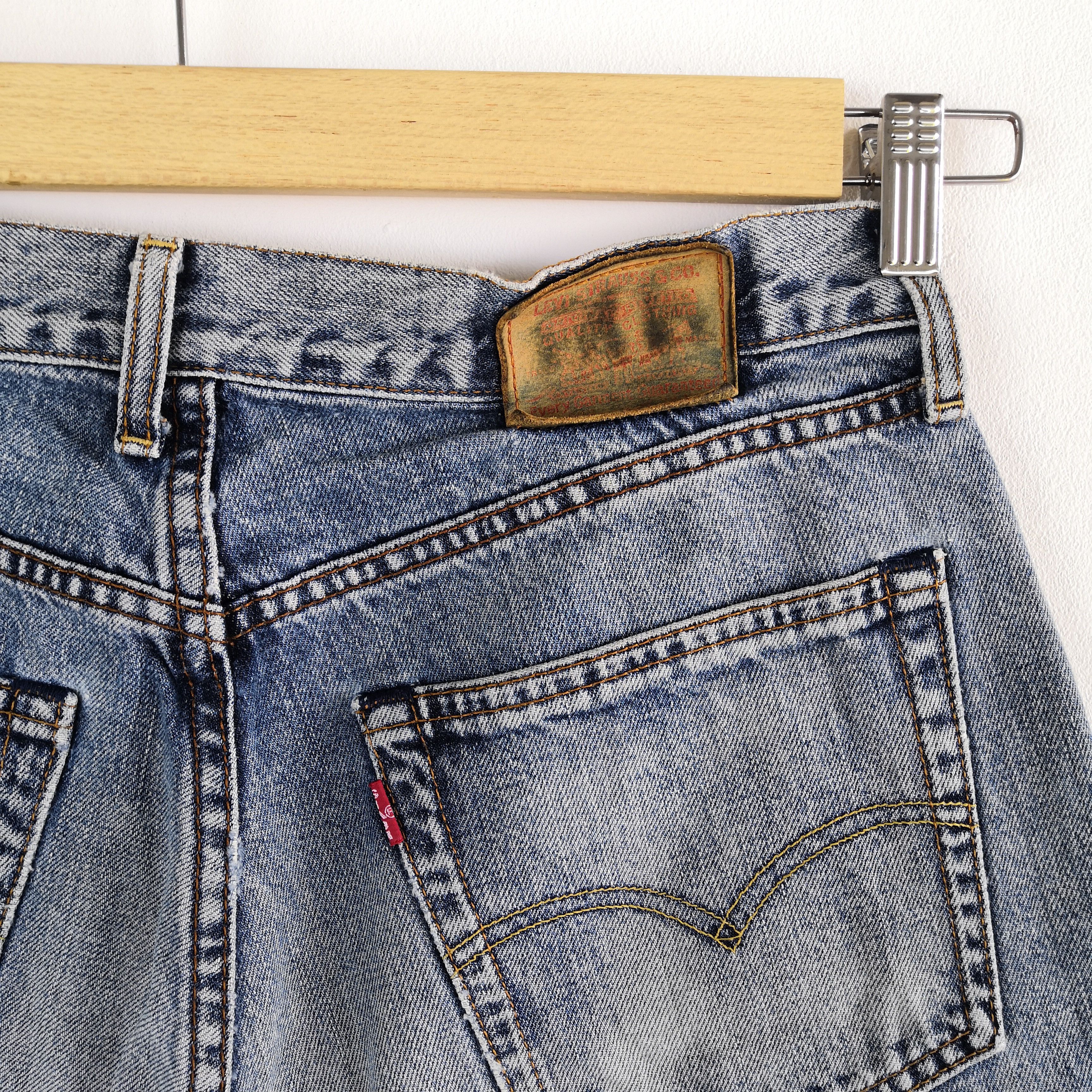 Levi's Vintage Levis Faded Blue Jeans Light Wash Levi's Denim Size US 30 / EU 46 - 7 Thumbnail