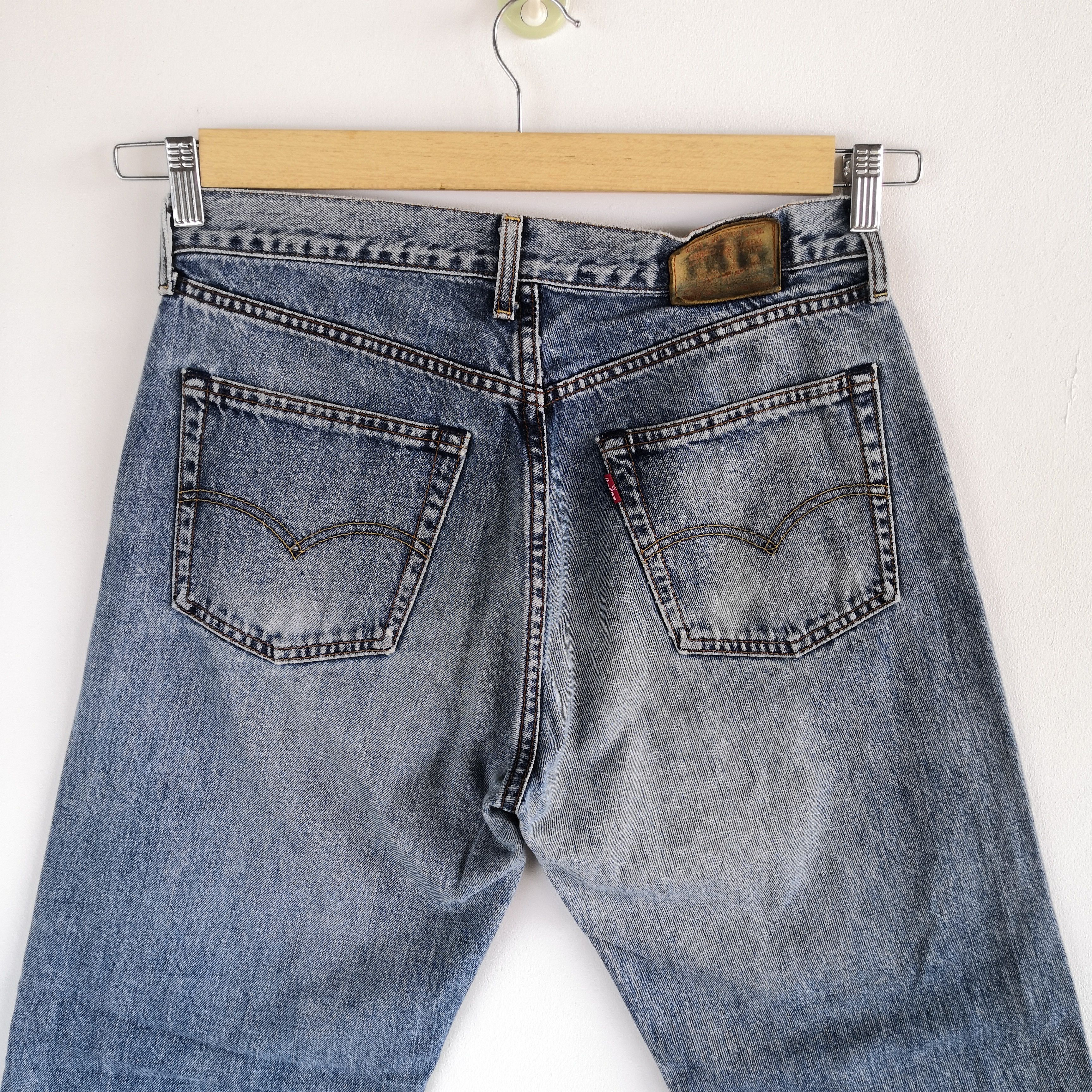 Levi's Vintage Levis Faded Blue Jeans Light Wash Levi's Denim Size US 30 / EU 46 - 6 Thumbnail