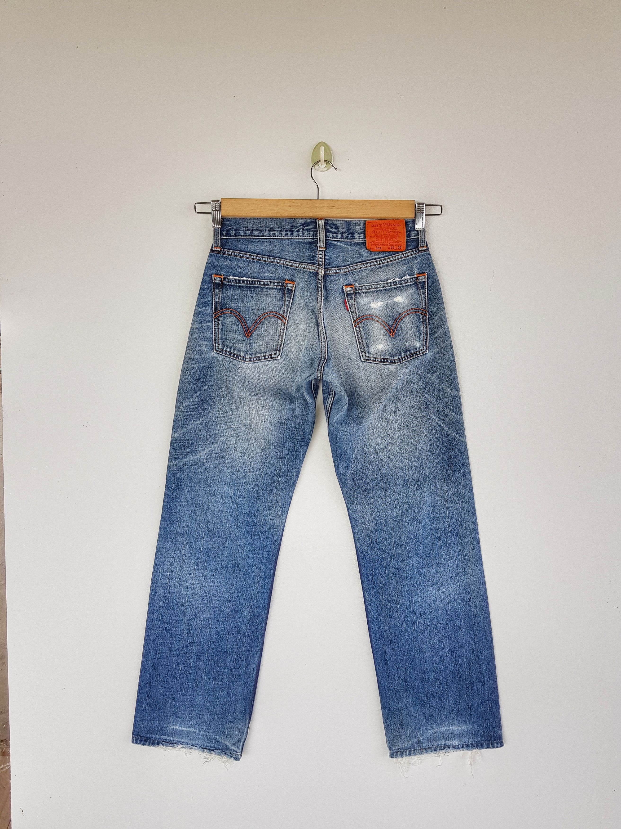 Levi's Vintage Levis Light Wash Jeans Classics Levi's Faded Denim Size 28" / US 6 / IT 42 - 2 Thumbnail