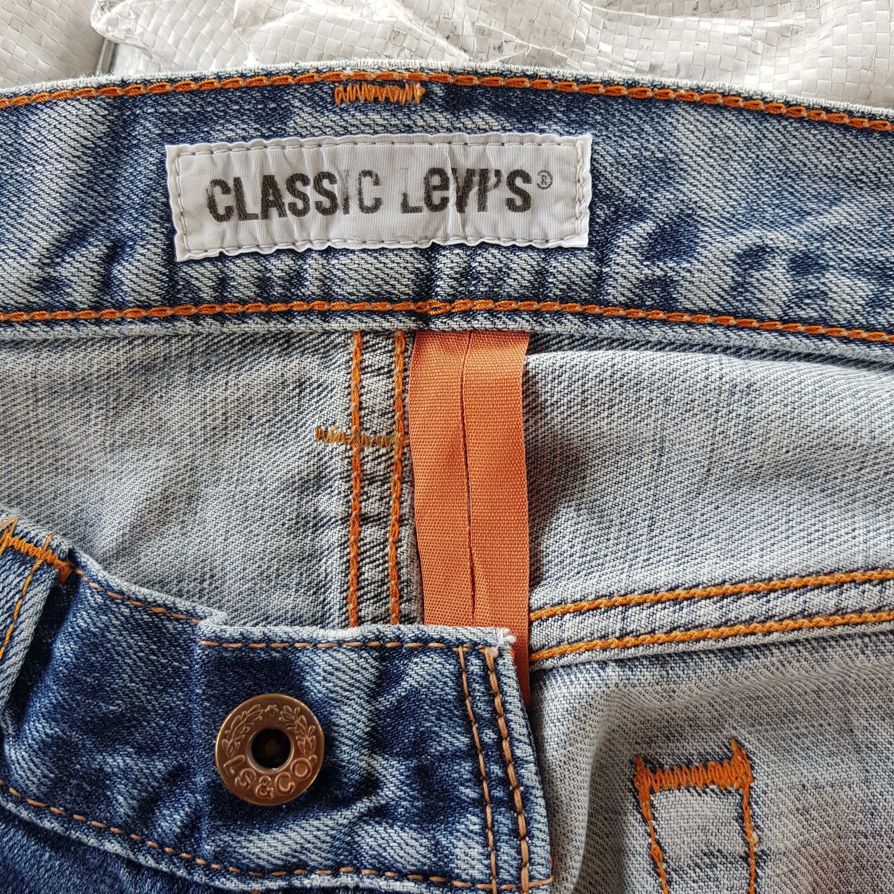Levi's Vintage Levis Light Wash Jeans Classics Levi's Faded Denim Size 28" / US 6 / IT 42 - 12 Thumbnail
