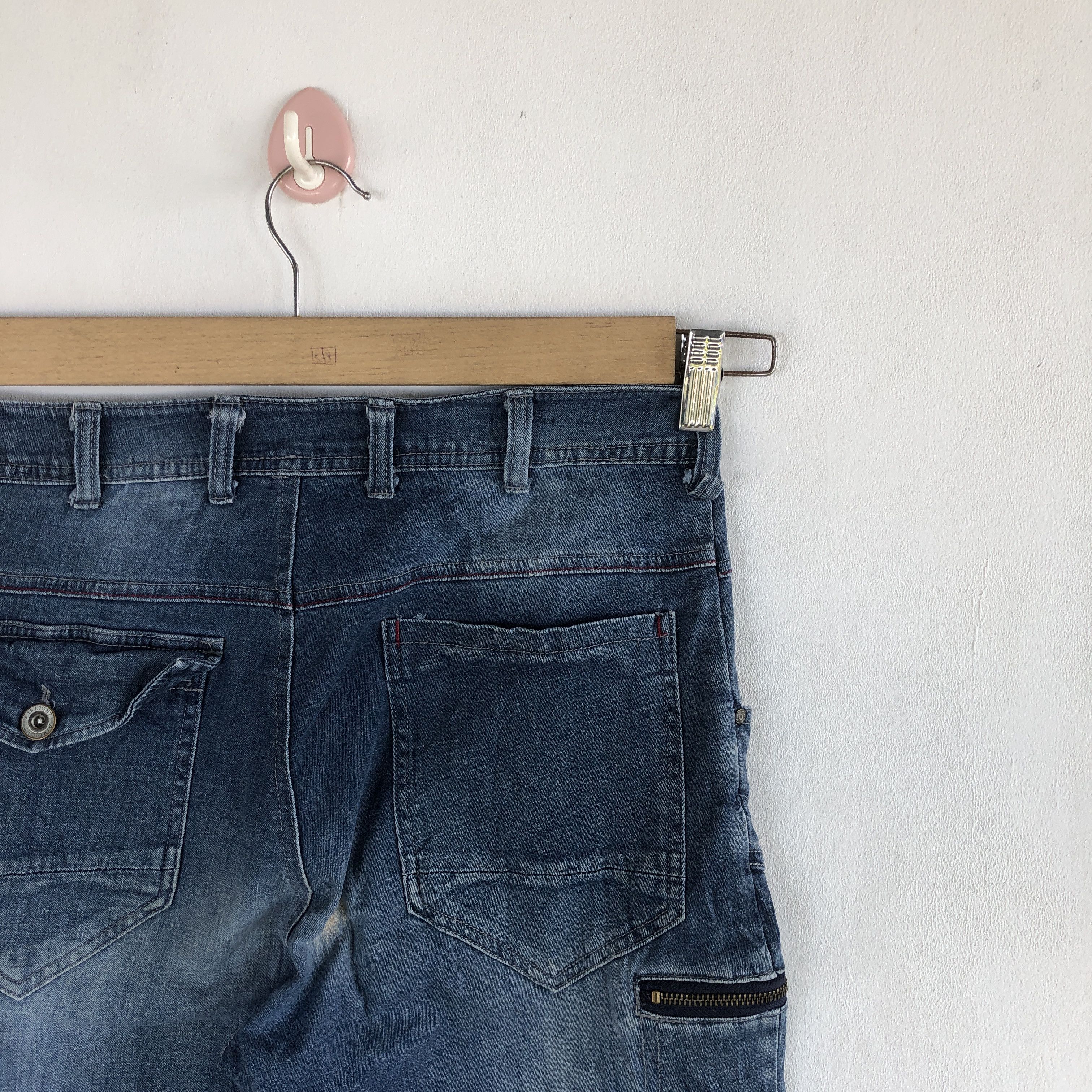 Japanese Brand Vintage Japanese Jeans Japanese Cargo Pants Denim Size US 26 / EU 42 - 7 Thumbnail