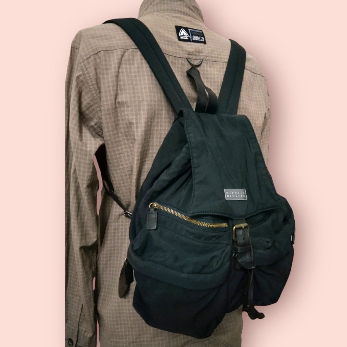 Barneys New York × Designer × Vintage VINTAGE BARNEY'S NEW YORK SMALL BACKPACK Size ONE SIZE - 10 Thumbnail