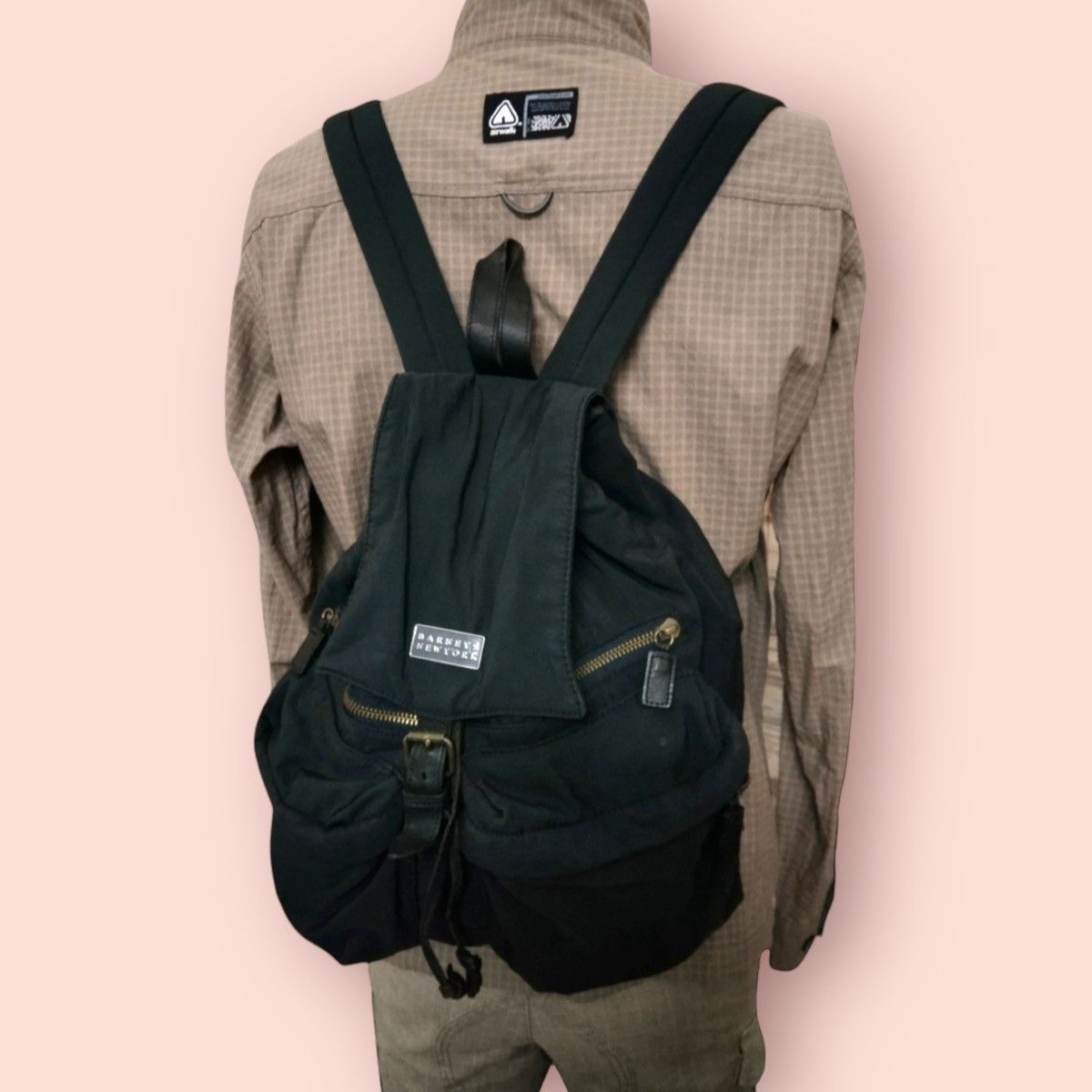 Barneys New York × Designer × Vintage VINTAGE BARNEY'S NEW YORK SMALL BACKPACK Size ONE SIZE - 11 Thumbnail
