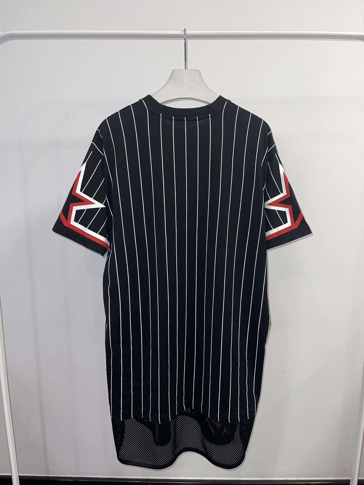 Givenchy Givenchy Tisci Era Star Logo Striped Jersey T-Shirt Size US L / EU 52-54 / 3 - 6 Thumbnail