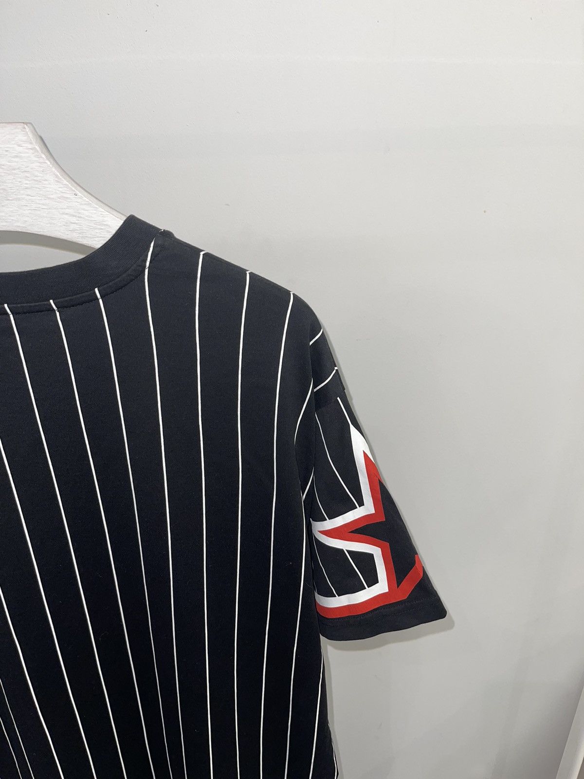 Givenchy Givenchy Tisci Era Star Logo Striped Jersey T-Shirt Size US L / EU 52-54 / 3 - 4 Thumbnail