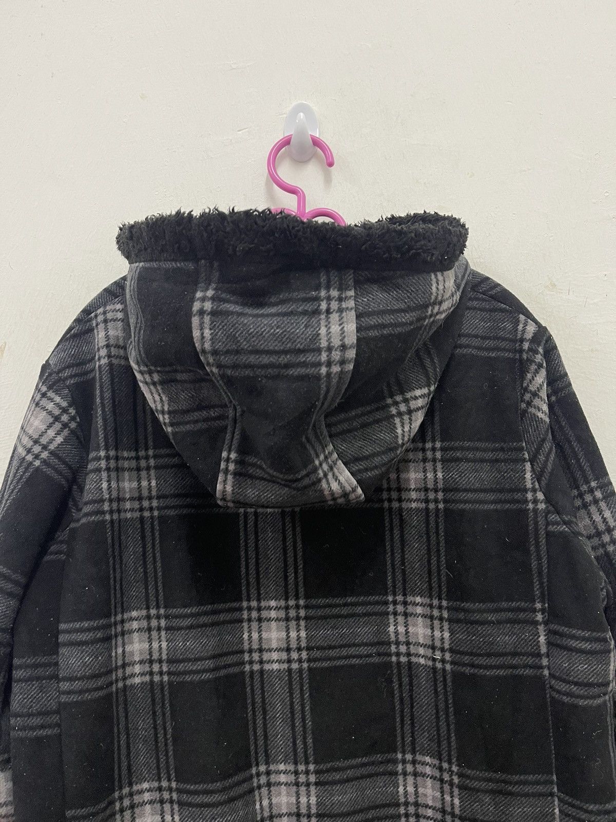 Japanese Brand Rare UNIQLO Japan Plaid Tartan Hoodie Sherpa Jacket Size US XL / EU 56 / 4 - 7 Thumbnail