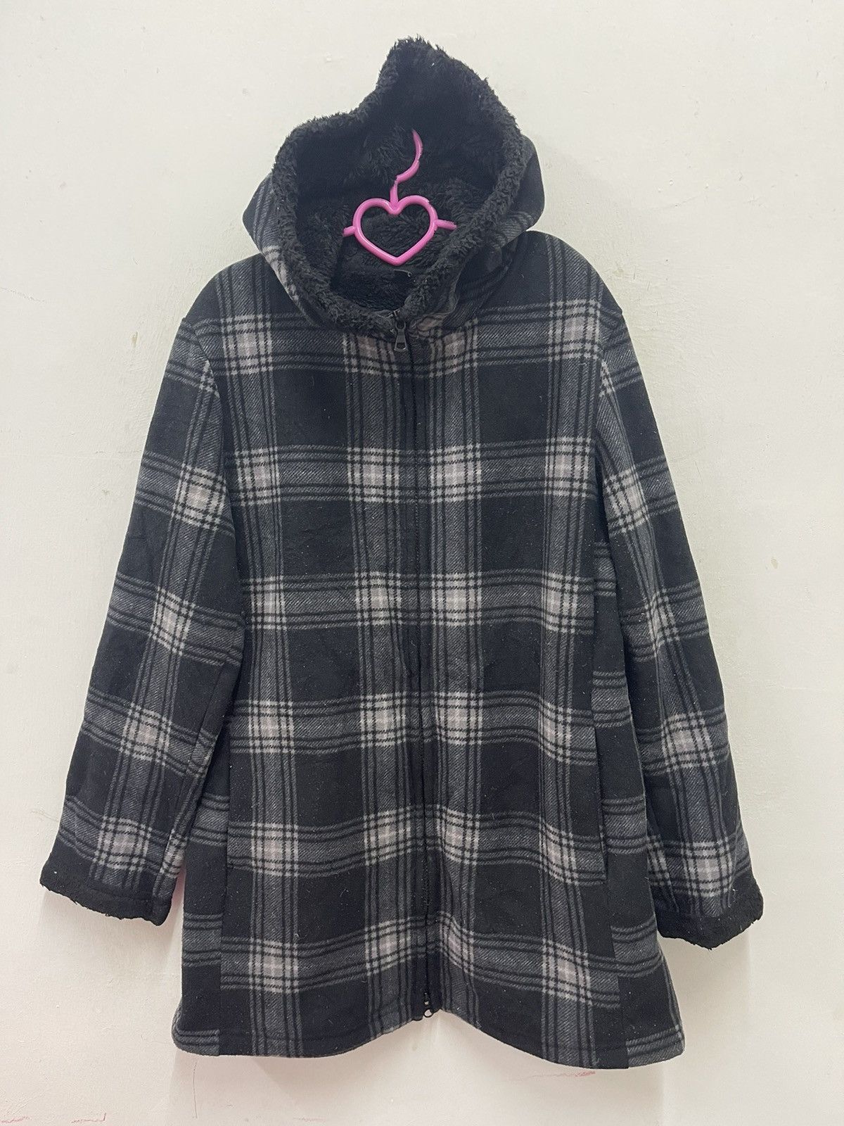 image of Uniqlo Japan Plaid Tartan Hoodie Sherpa Jacket in Black Plaid, Men's (Size XL)