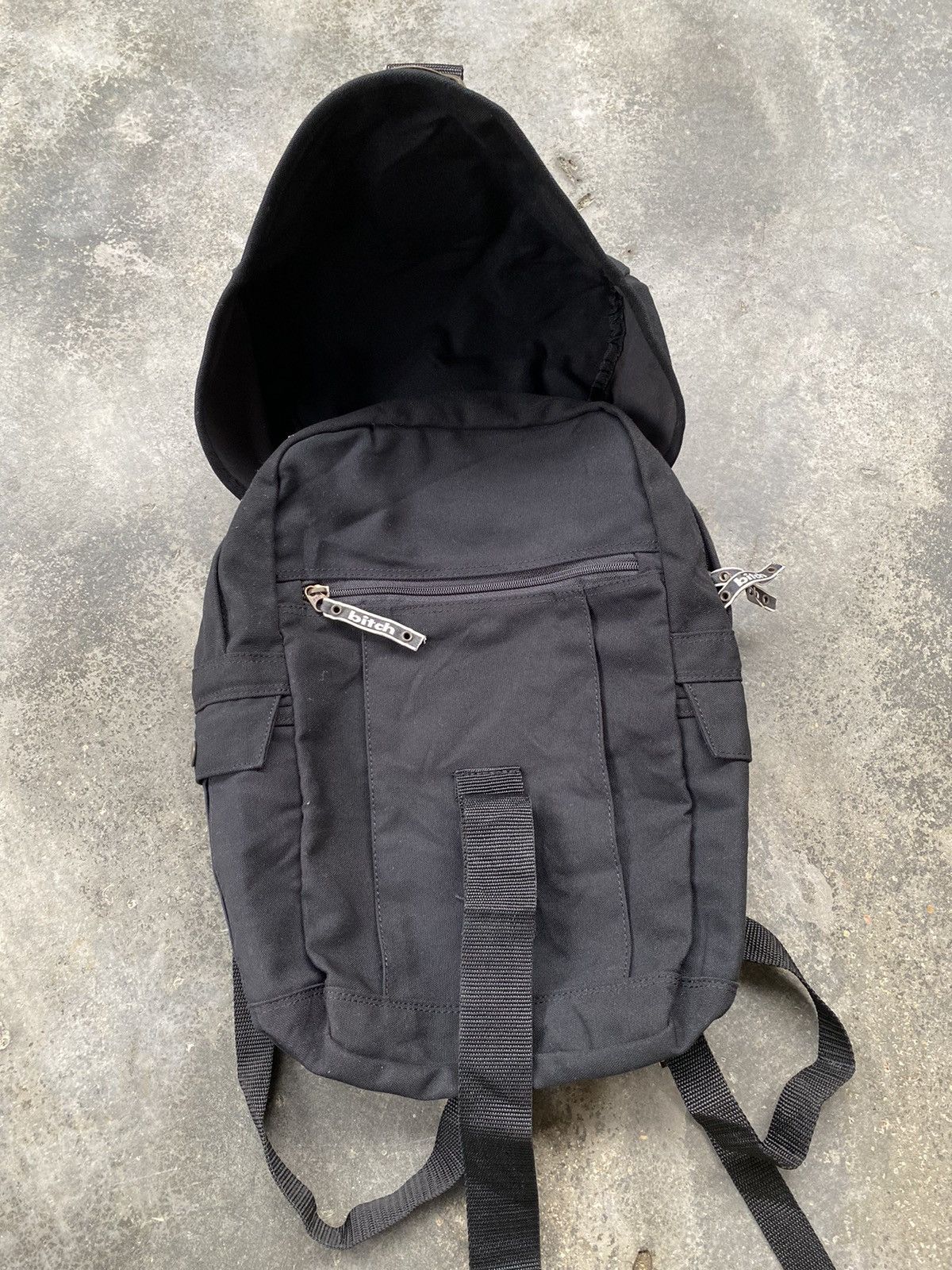 Japanese Brand Vintage Bitch Skateboard Backpack Size ONE SIZE - 8 Thumbnail