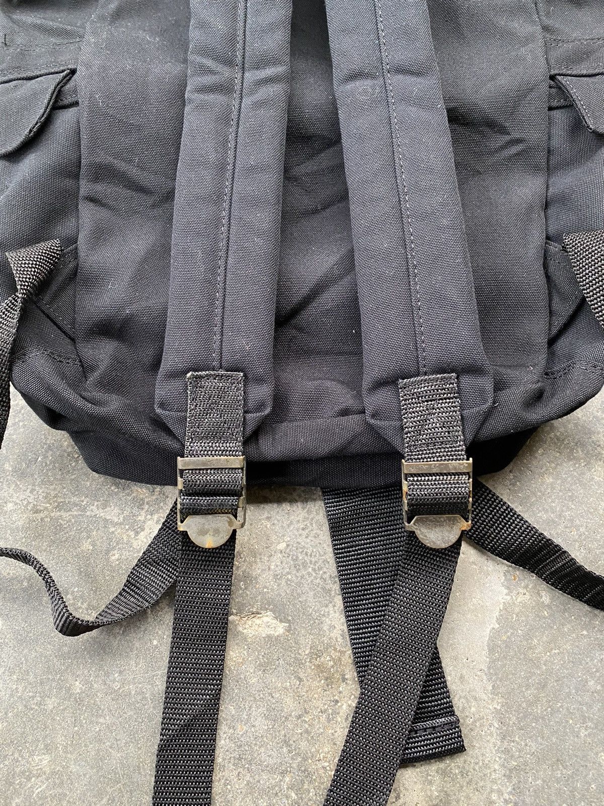 Japanese Brand Vintage Bitch Skateboard Backpack Size ONE SIZE - 10 Thumbnail