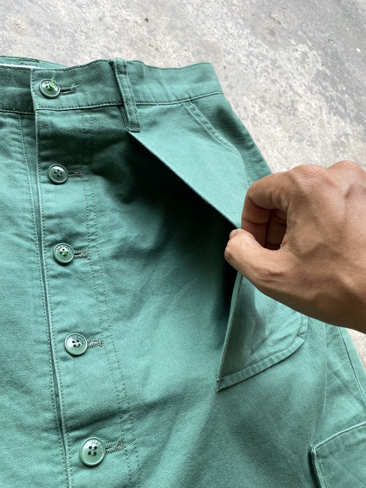 Issey Miyake 💥Ne-net by ISSEY MIYAKE High Rise Multipocket Short Pant Size US 30 / EU 46 - 5 Thumbnail