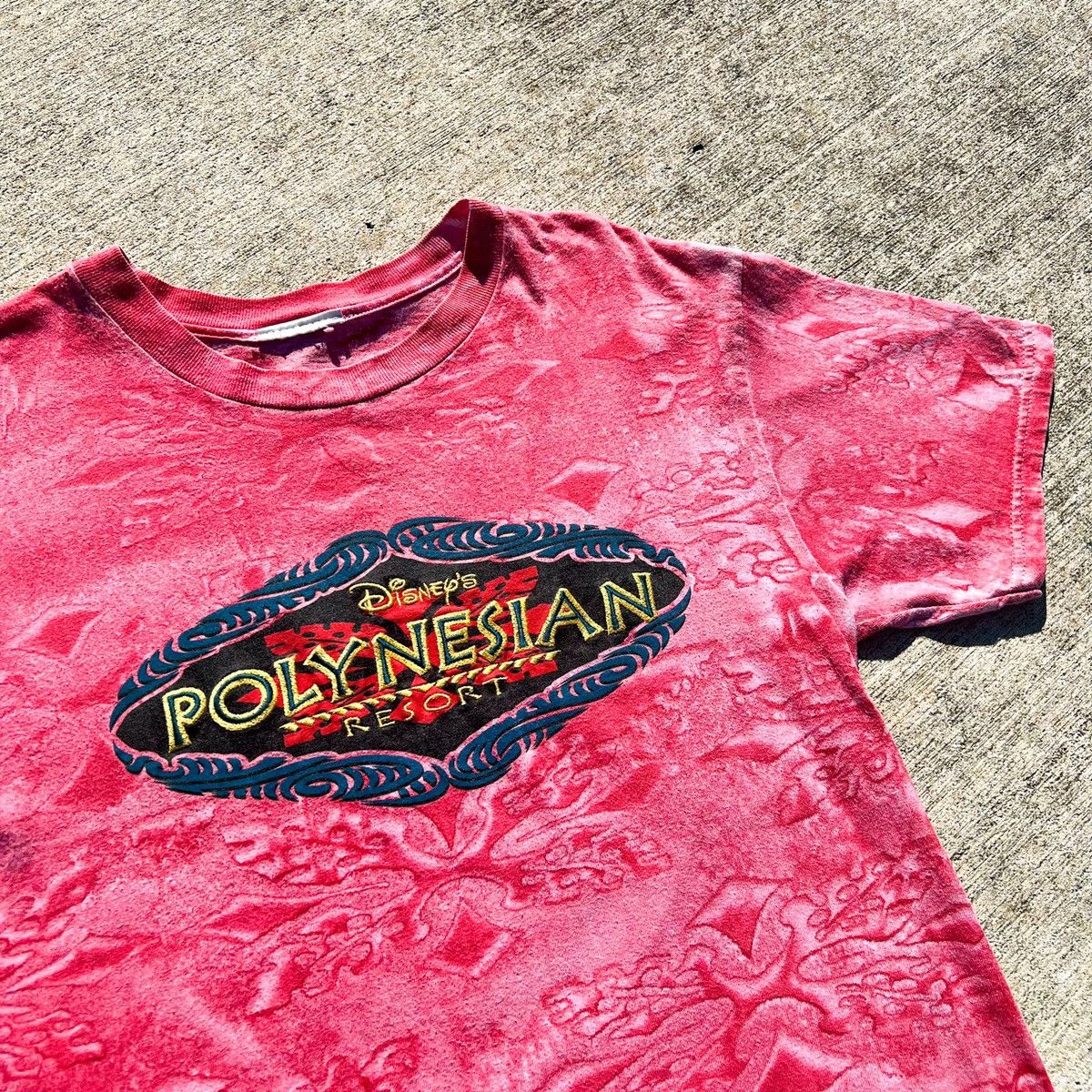 Disney × Vintage Vintage 90s Disney Polynesian Resort All Over Print Tee Size US S / EU 44-46 / 1 - 2 Thumbnail