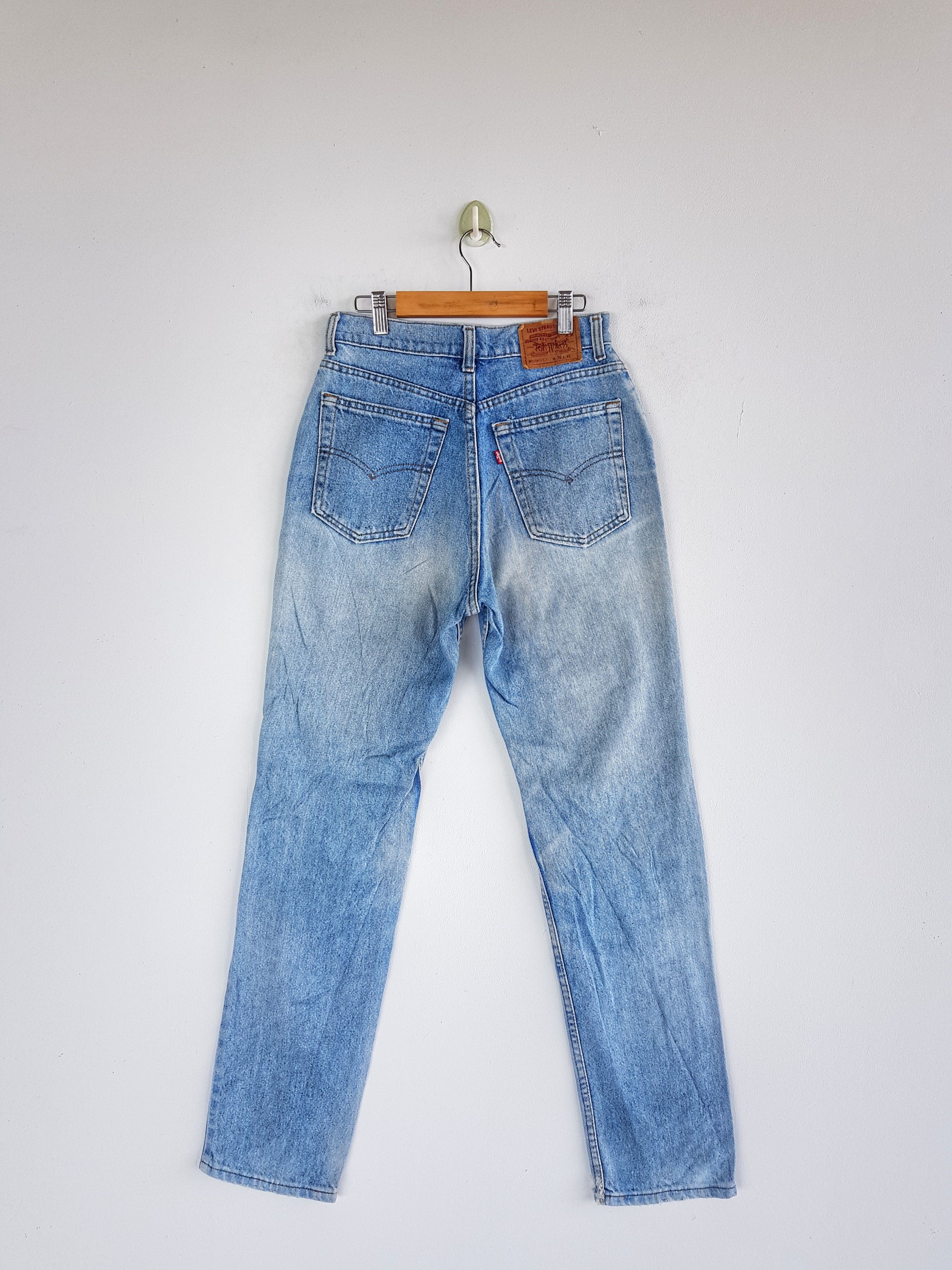 Levi's Vintage Levi's Sun Faded Jeans Levis Light Wash Denim Size 26" / US 2 / IT 38 - 2 Thumbnail