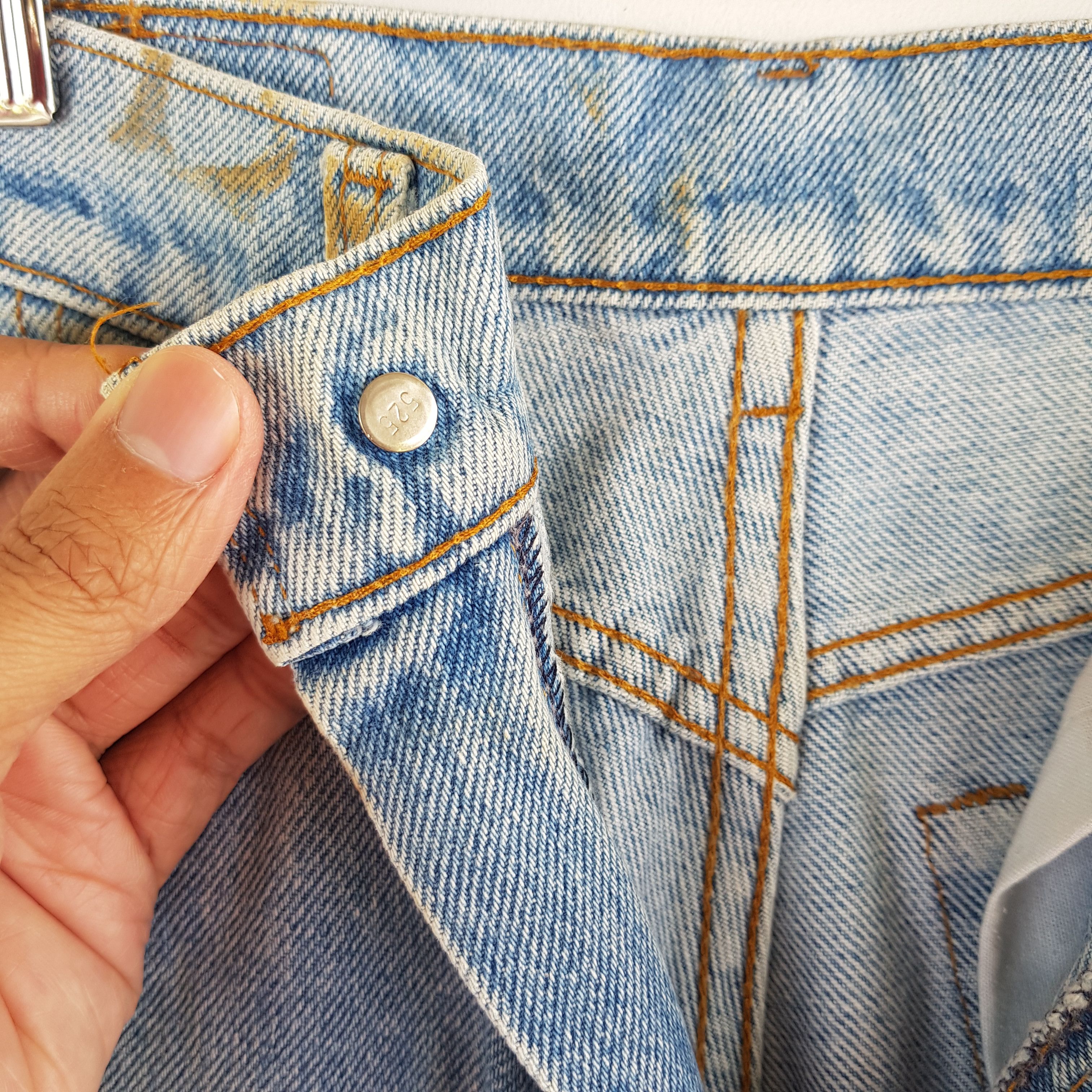 Levi's Vintage Levi's Sun Faded Jeans Levis Light Wash Denim Size 26" / US 2 / IT 38 - 10 Thumbnail