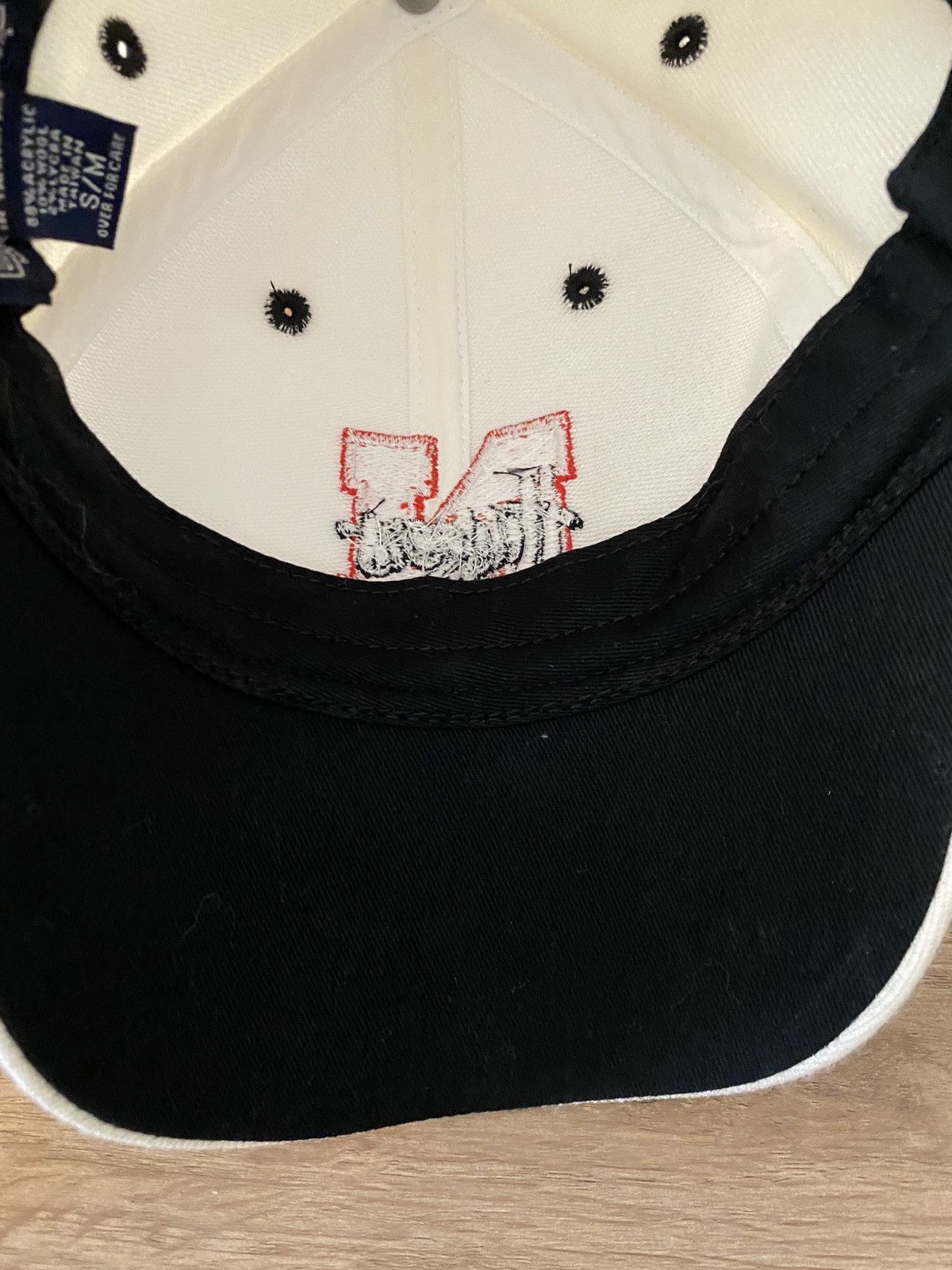 Champs Sport Vintage 90’s Nebraska Huskers Tribal Fitted Dad Hat Cap Size ONE SIZE - 12 Thumbnail