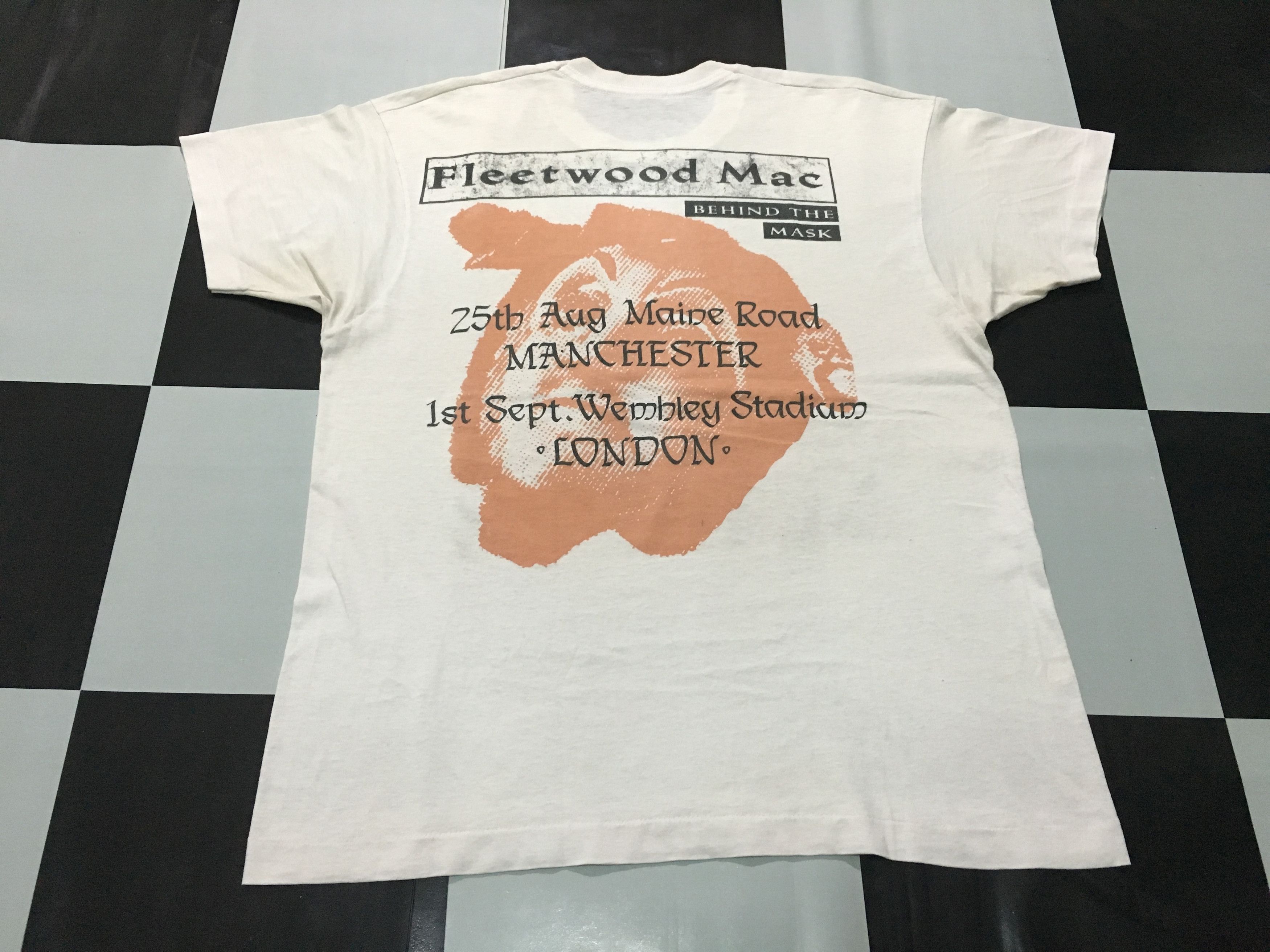 Band Tees × Vintage 🔥 Rare Vintage Fleetwood Mac Shirt Behind the mask UK Tour Size US L / EU 52-54 / 3 - 4 Thumbnail