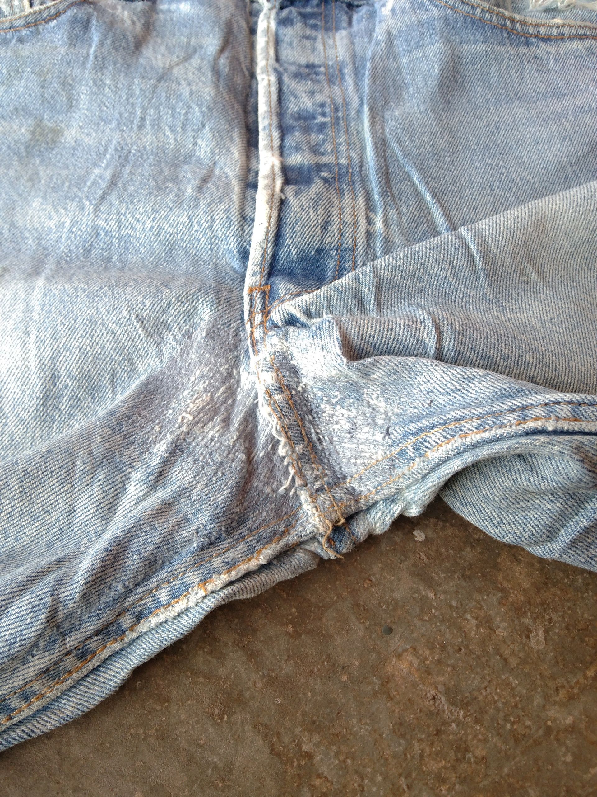 Levi's 80s Vintage Levi's 501 Made In USA Distressed Jeans 33x30 Size US 33 - 8 Thumbnail