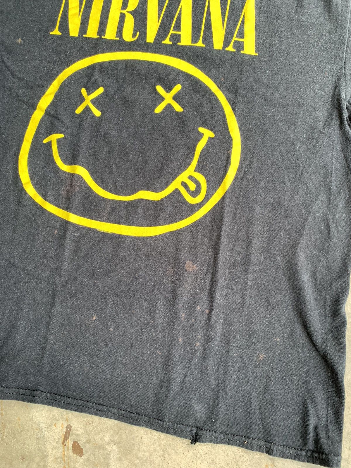 Band Tees × Nirvana thrashed Faded Bleached Nirvana Smile Tee Band Tshirt Size US L / EU 52-54 / 3 - 3 Thumbnail