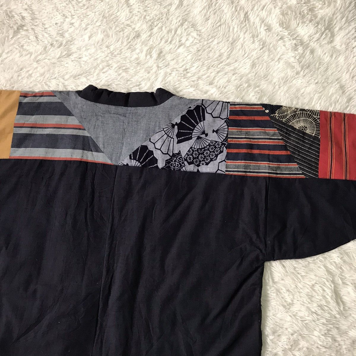 Japanese Brand Patches Kimono Hand Made by KOWATARI Size US L / EU 52-54 / 3 - 10 Thumbnail