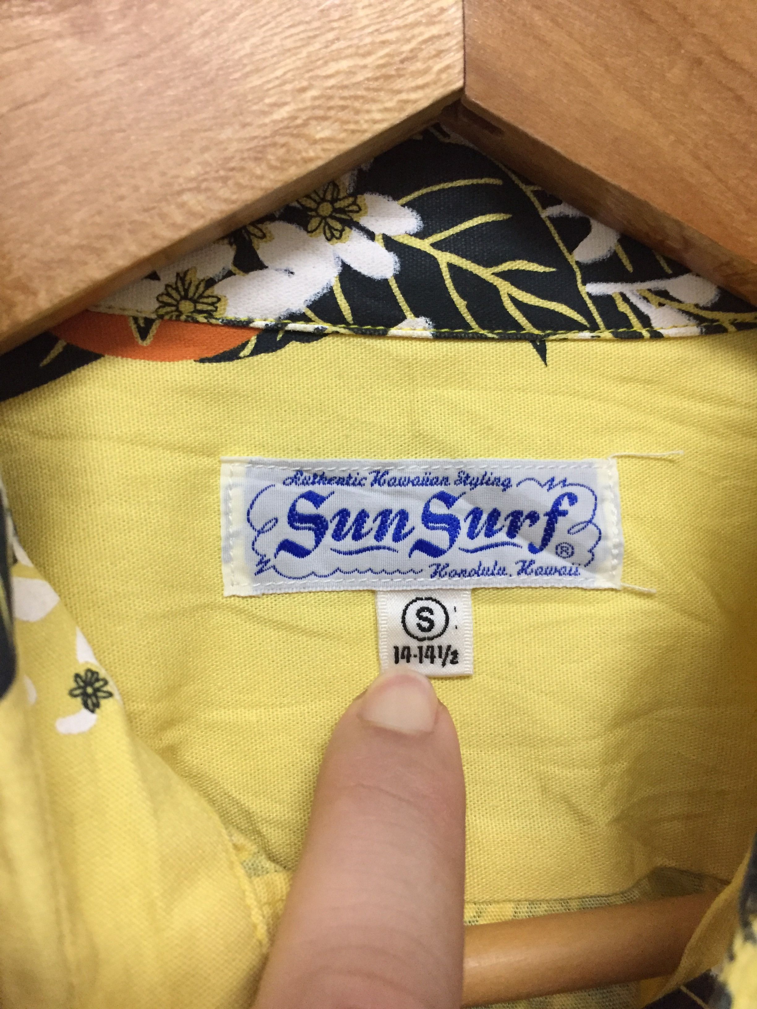 Sun Surf × Toyo Enterprises Cherry blossom japan motif flower half button shirt Size US S / EU 44-46 / 1 - 9 Thumbnail