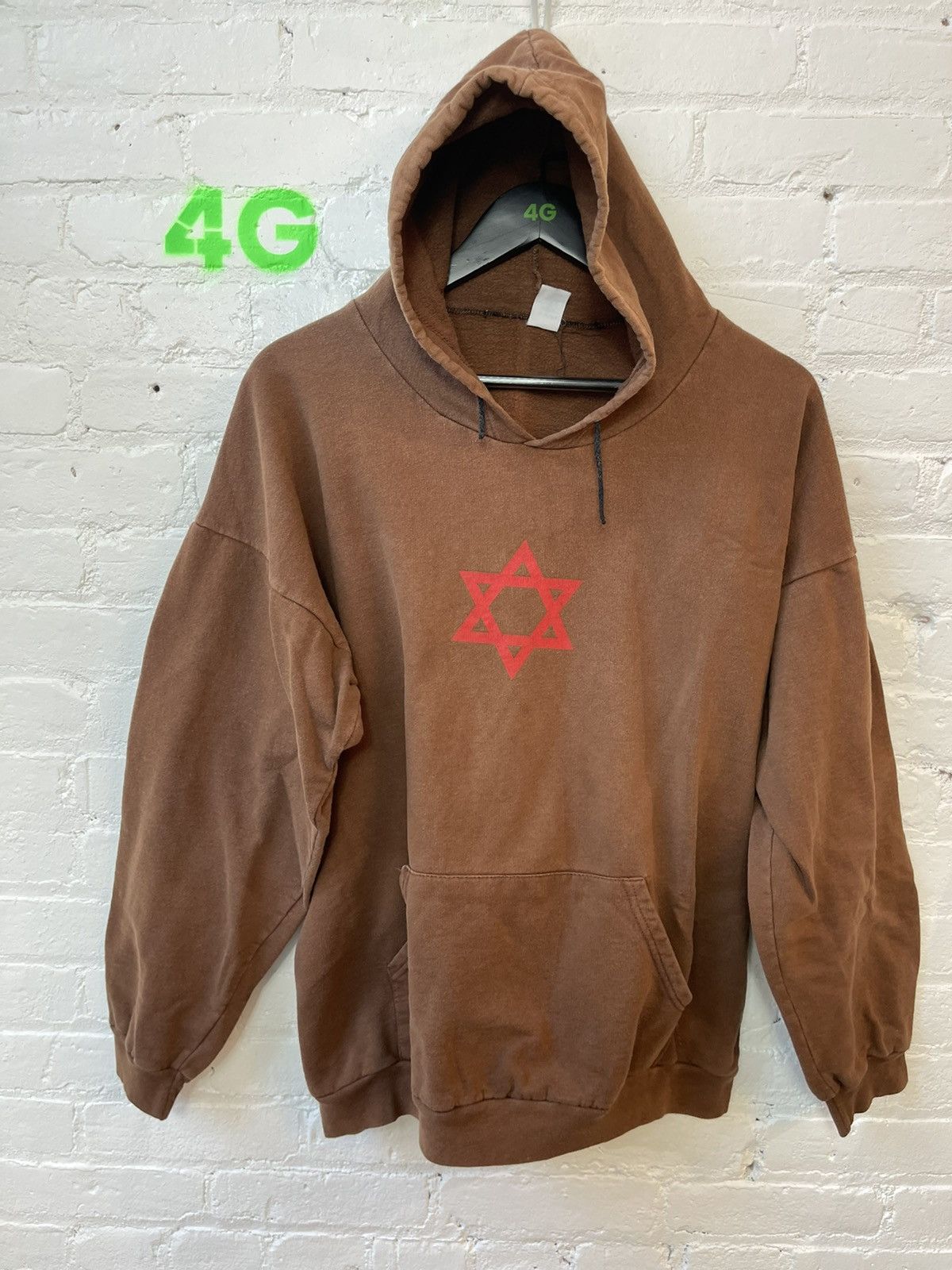 image of Vintage 90's Jewish Star Of David Skater Sweatshirt Hoodie in Brown, Men's (Size XL)