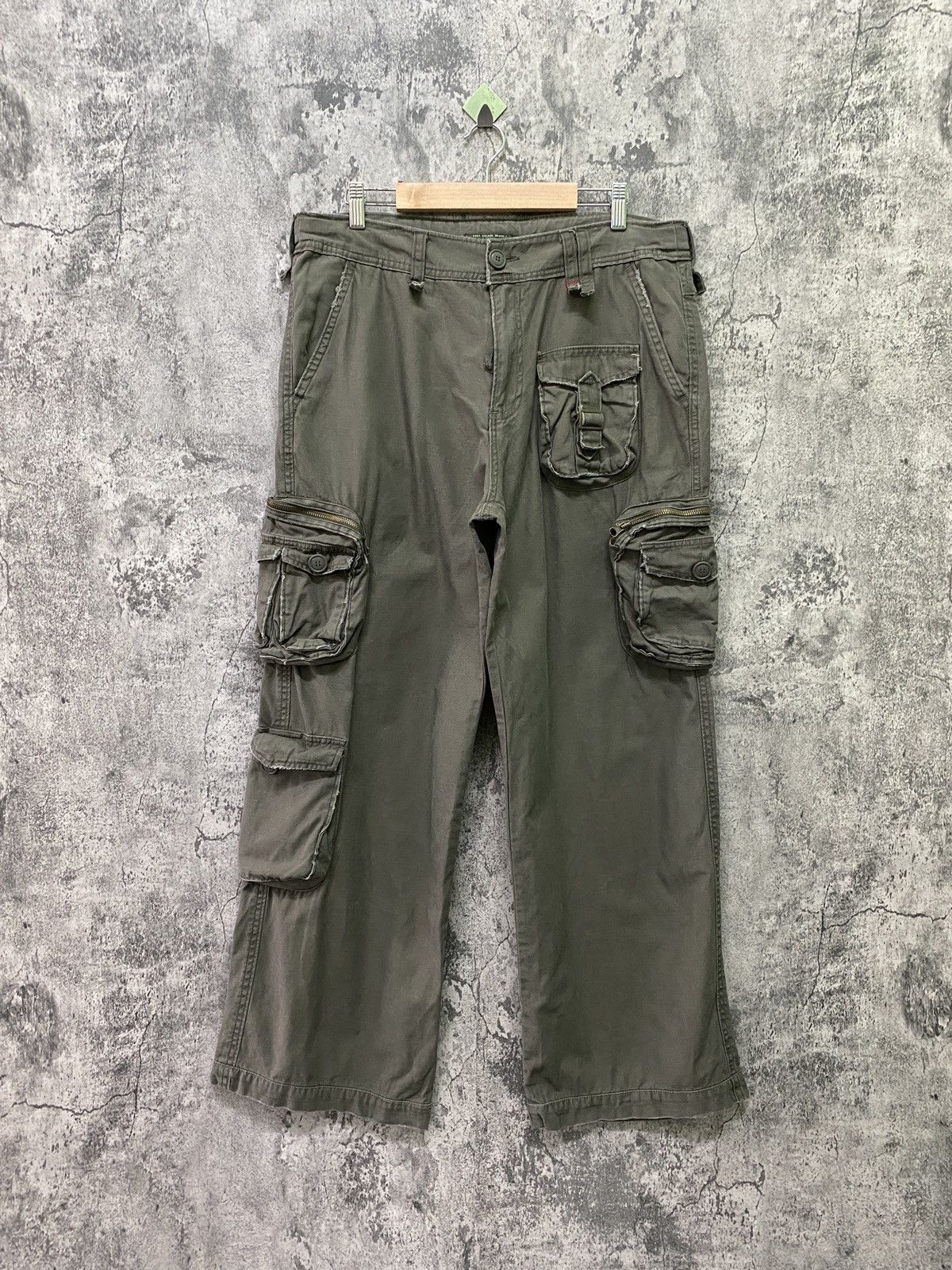 image of Vintage Japan Easy Casual Brand Multipocket Cargo Pant in Green, Men's (Size 34)