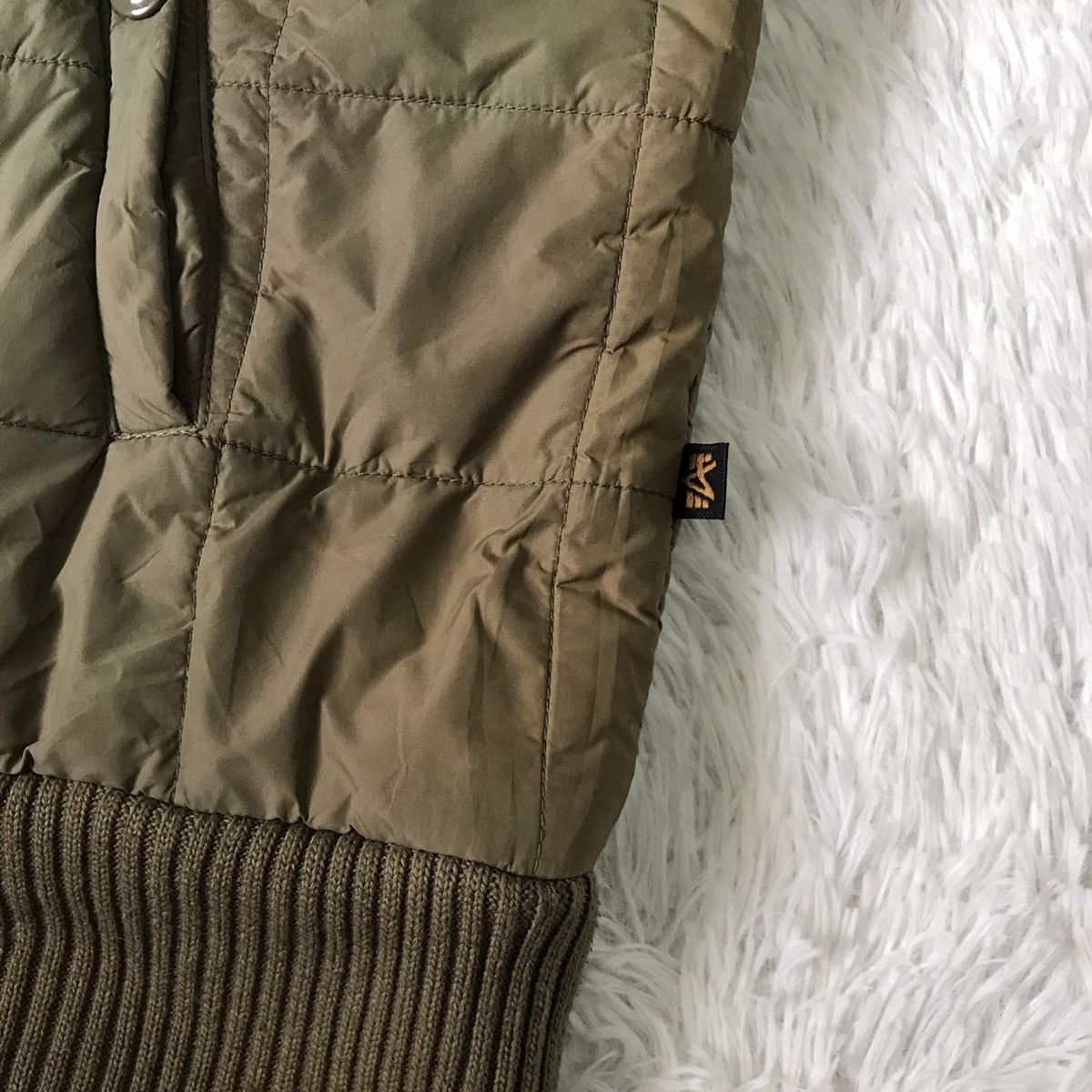 Alpha Industries Thrashed Faded Alpha Industries Quilted Style Jacket Size US XL / EU 56 / 4 - 9 Thumbnail
