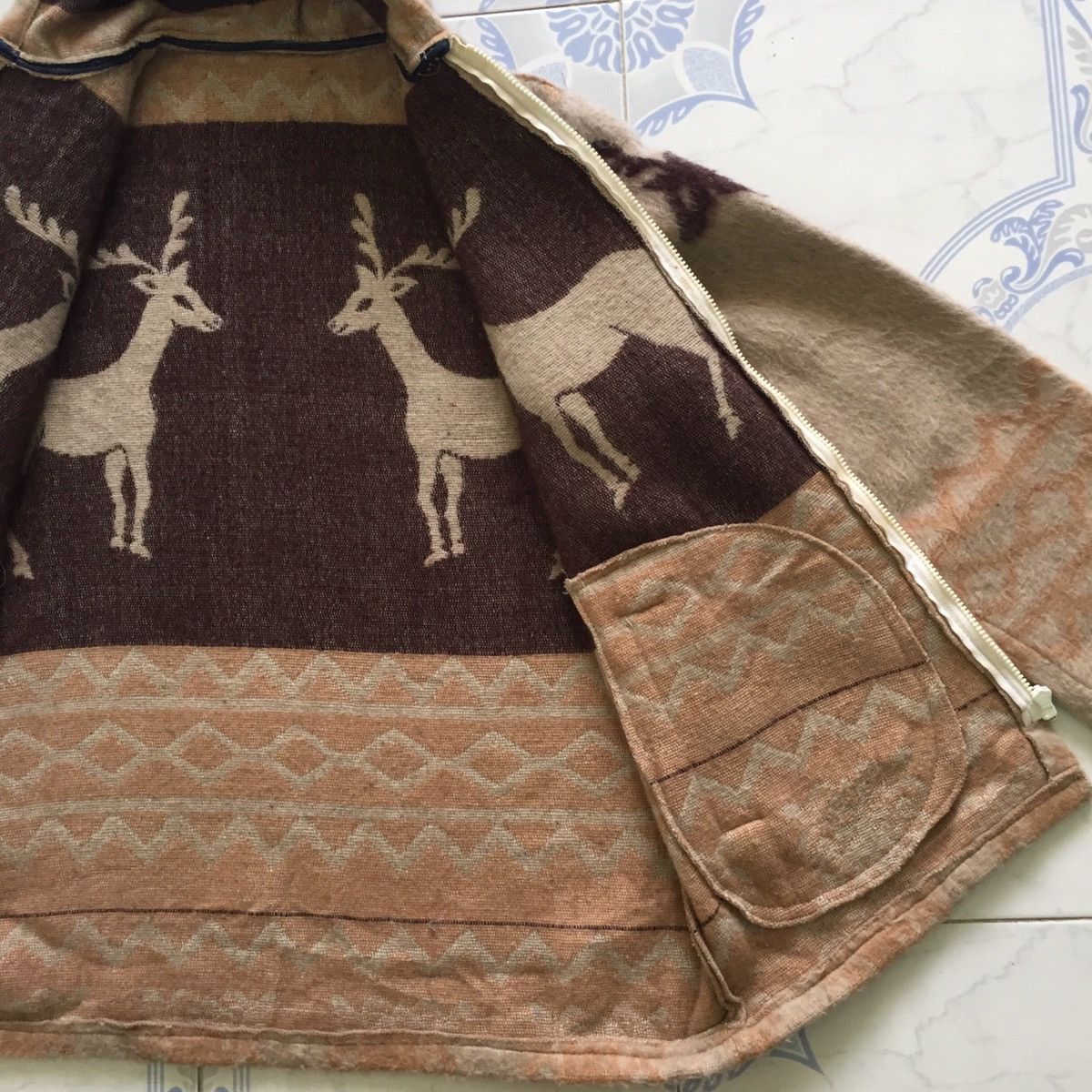 Japanese Brand Big Deers Novajo Design Style Sweater Zipper Jacket Hoodie Size US M / EU 48-50 / 2 - 17 Thumbnail