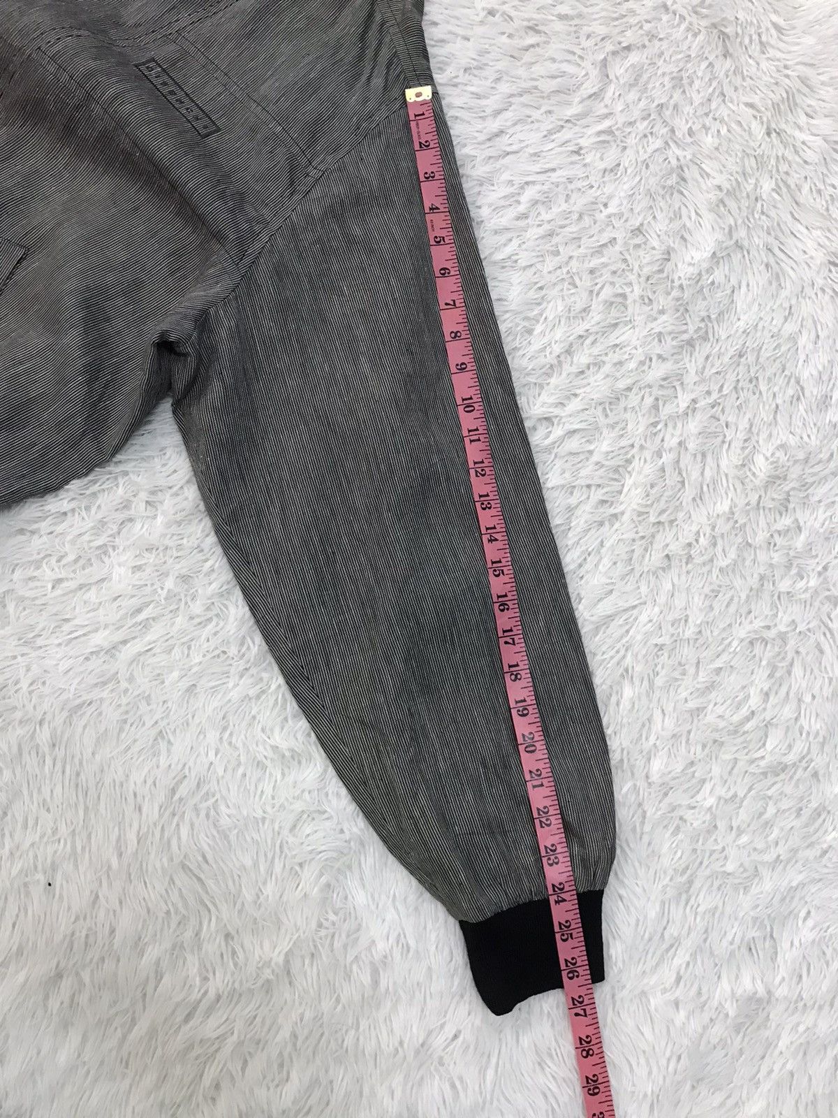 Givenchy Givenchy Gentlemen Stripes Down Jacket Made in Italy Size US L / EU 52-54 / 3 - 24 Thumbnail
