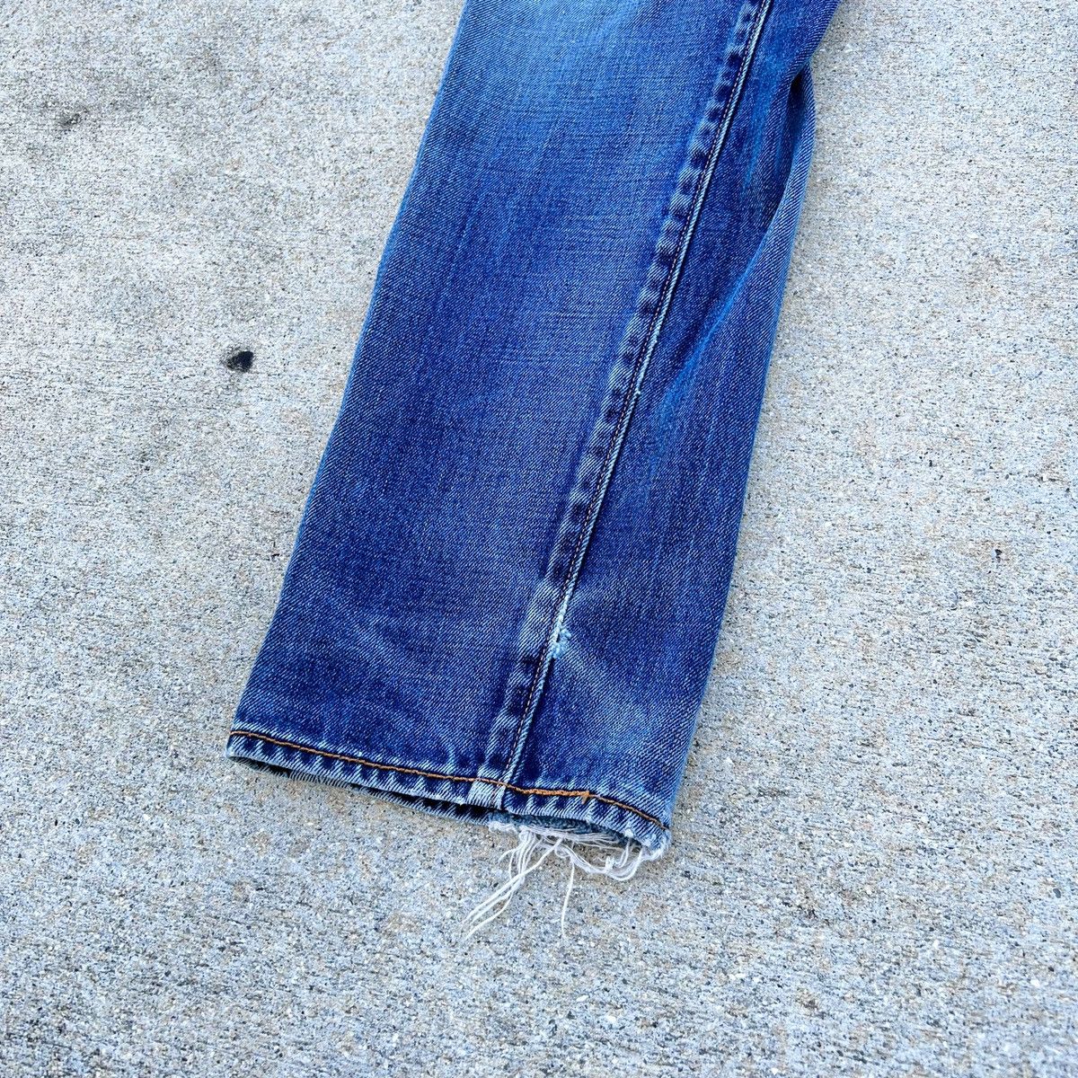 Levi's × Levi's Vintage Clothing × Vintage Distressed Levi’s 508 Denim Jeans 33 x 30 Medium Wash Size US 33 - 10 Thumbnail