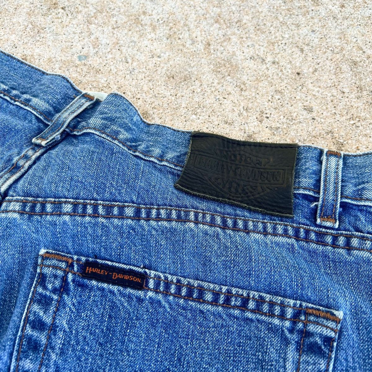 Harley Davidson × Vintage Vintage Harley Davidson Biker Denim Jeans 36x30 Light Wash Size US 36 / EU 52 - 6 Thumbnail