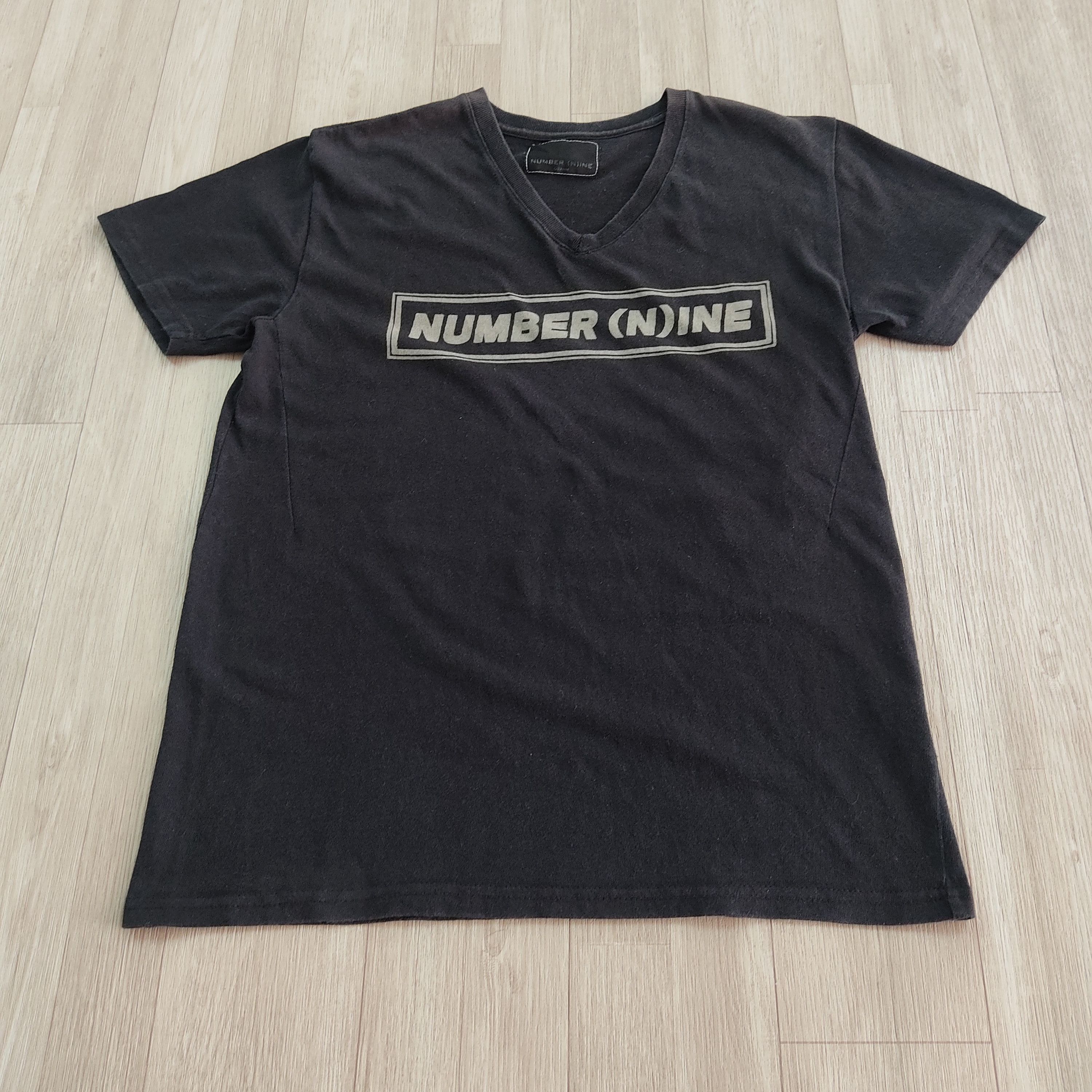 Japanese Brand Number (N)ine Denim SpellOut Box V-neck T-shirt Size US S / EU 44-46 / 1 - 12 Thumbnail
