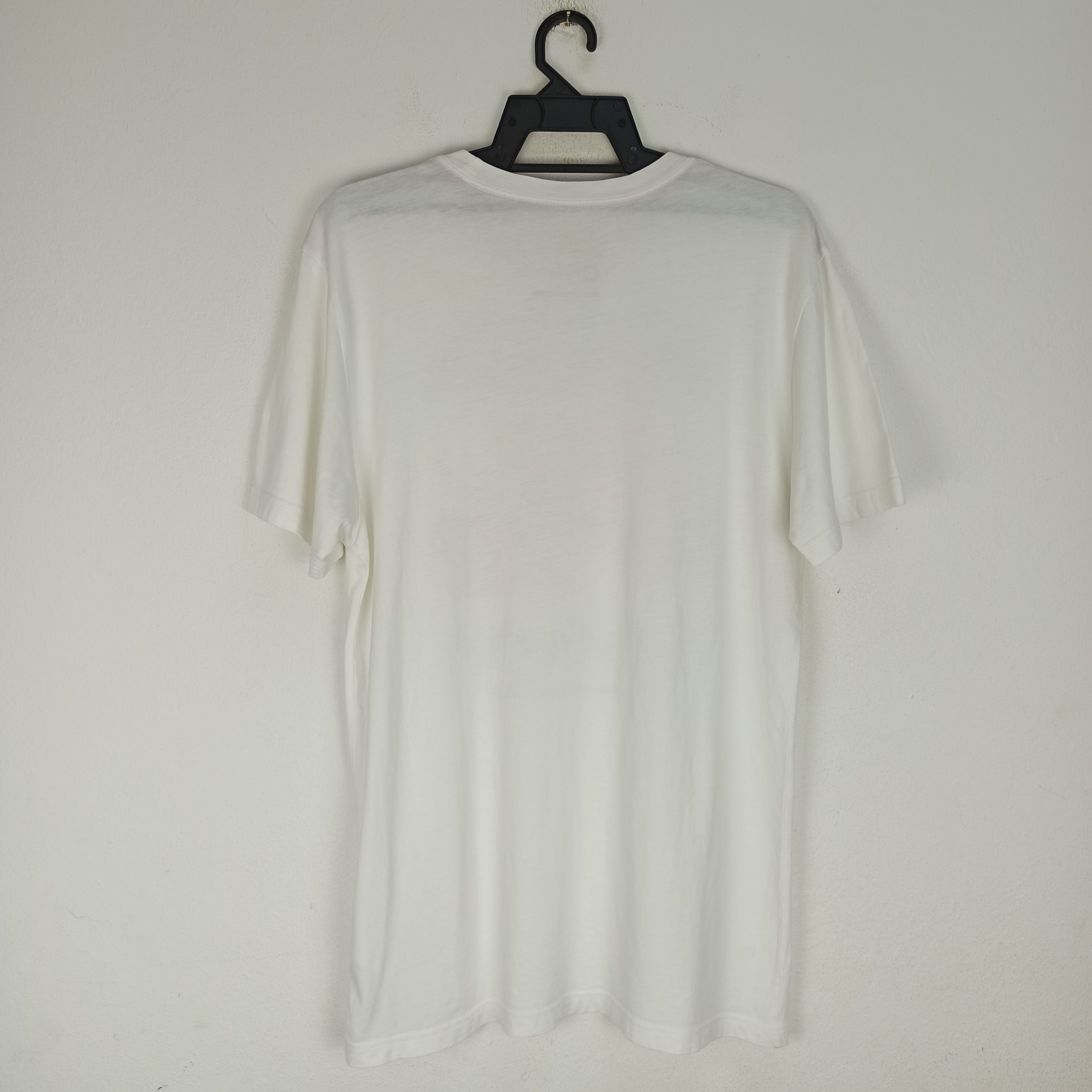 Nike Vintage Nike Air T-shirt Nice Design Size US L / EU 52-54 / 3 - 5 Thumbnail