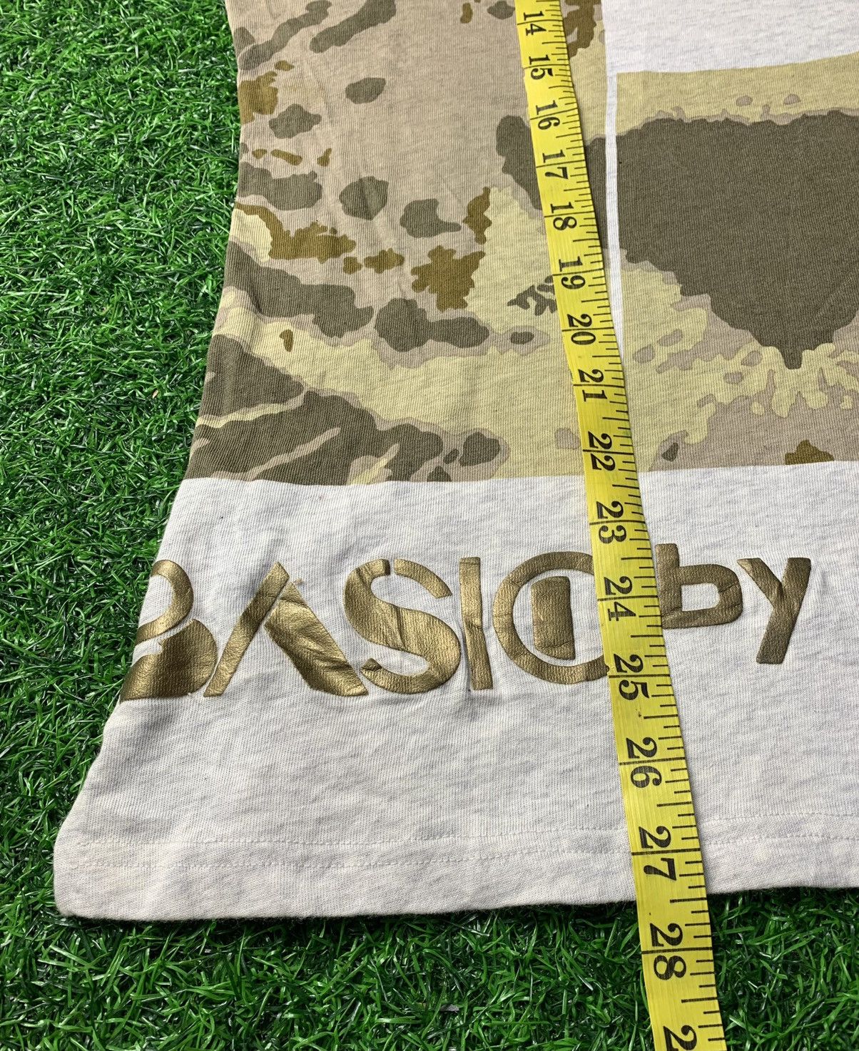 Vintage Vintage Art Tee Basic by Krizia Italy Tiger Graphic Size M / US 6-8 / IT 42-44 - 9 Thumbnail