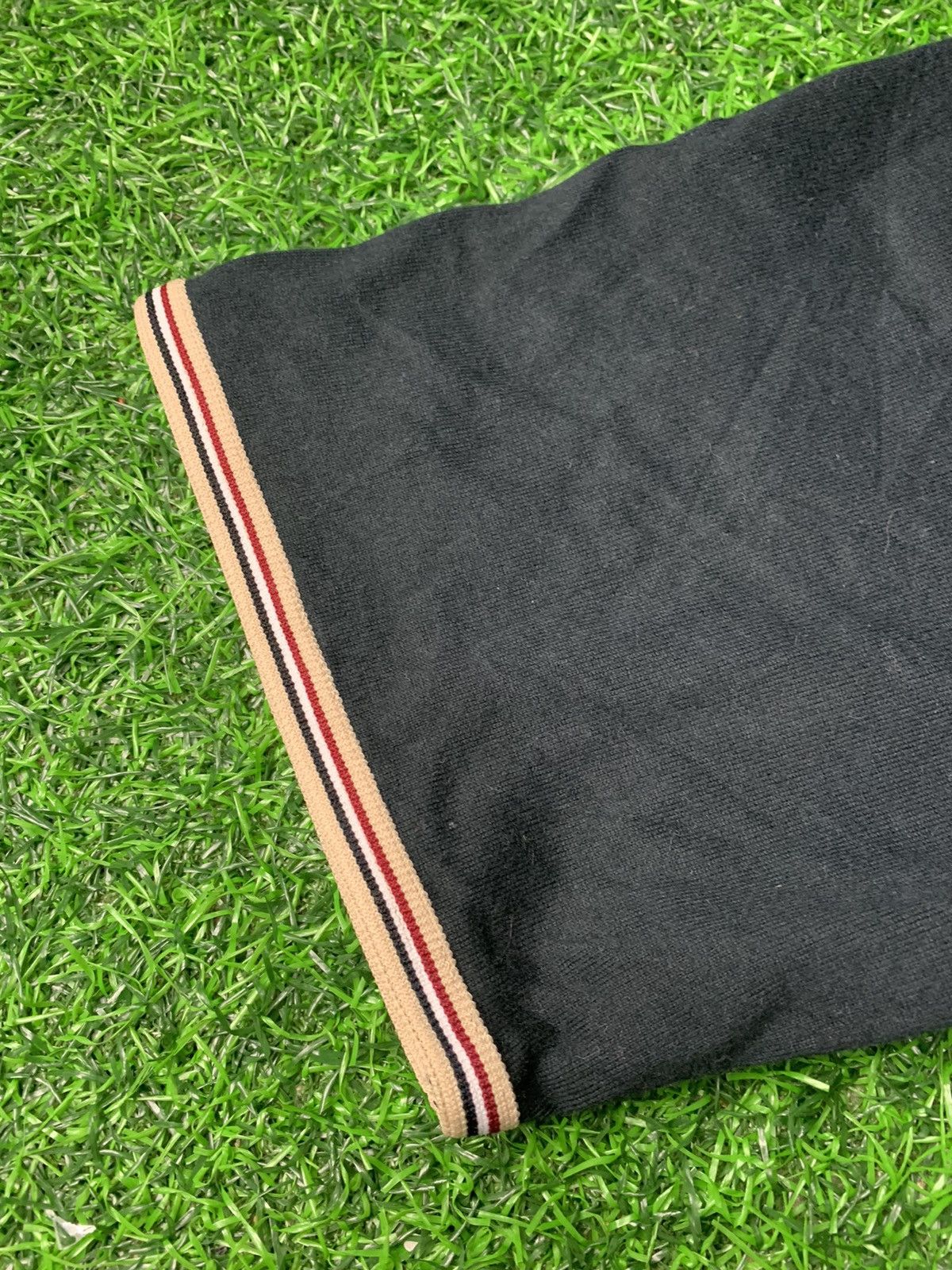 Burberry Burberry Single Pocket Embroidery Logo Ringer Tee Size M / US 6-8 / IT 42-44 - 3 Thumbnail