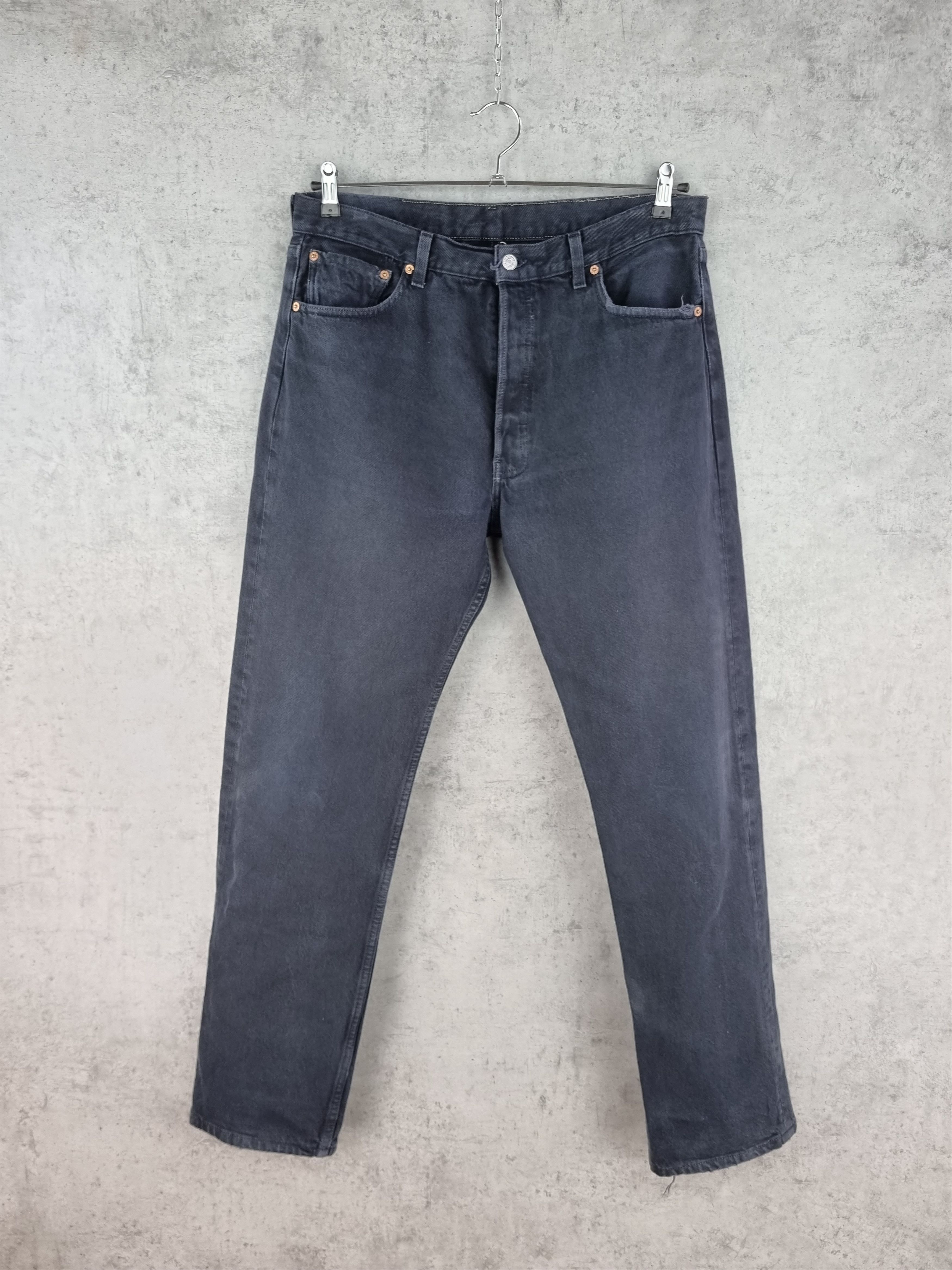 Levi's × Vintage 1997 LEVI'S 501 Faded Vintage jeans seen on Kanye West Size US 34 / EU 50 - 2 Thumbnail