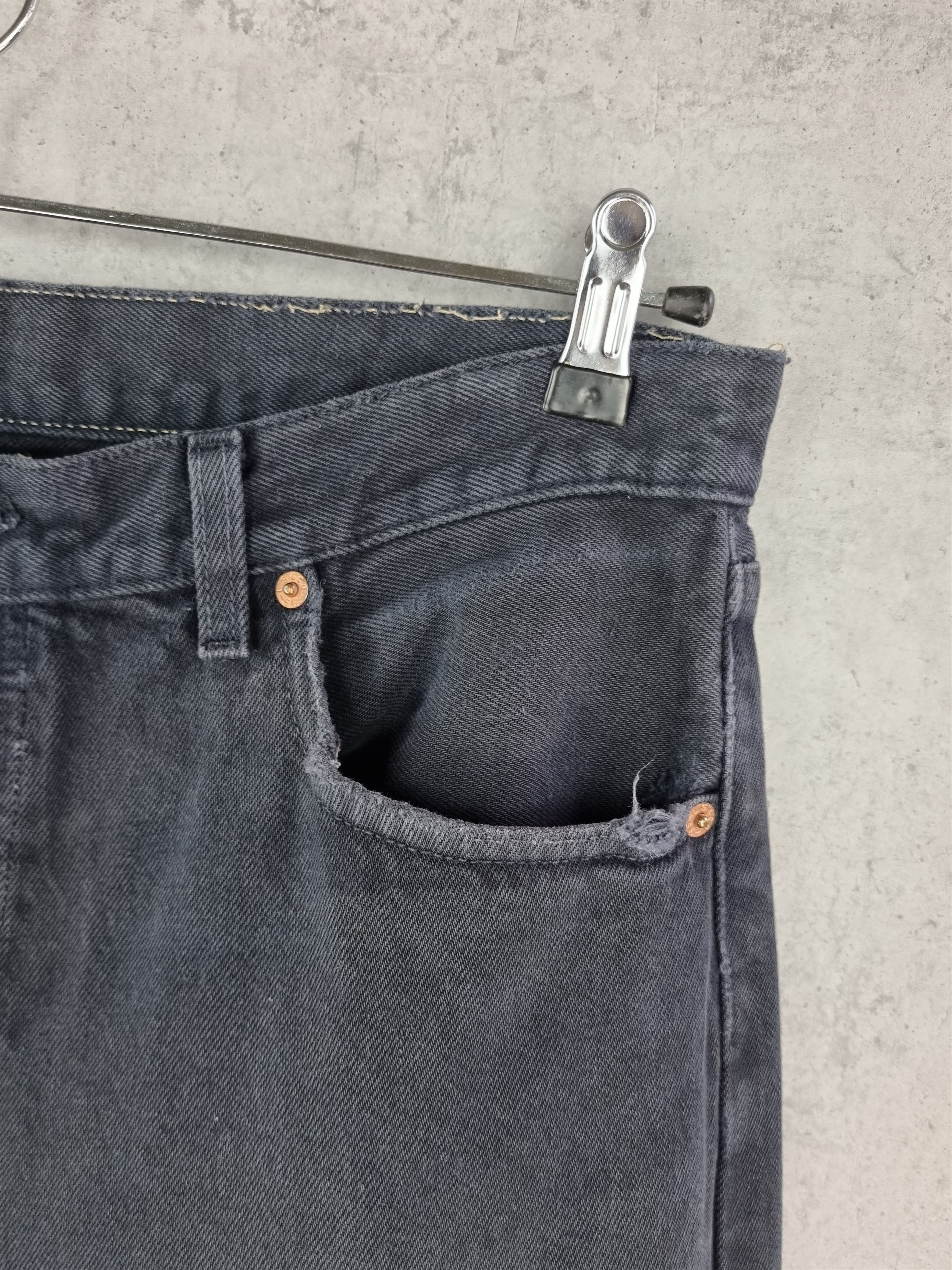 Levi's × Vintage 1997 LEVI'S 501 Faded Vintage jeans seen on Kanye West Size US 34 / EU 50 - 15 Thumbnail