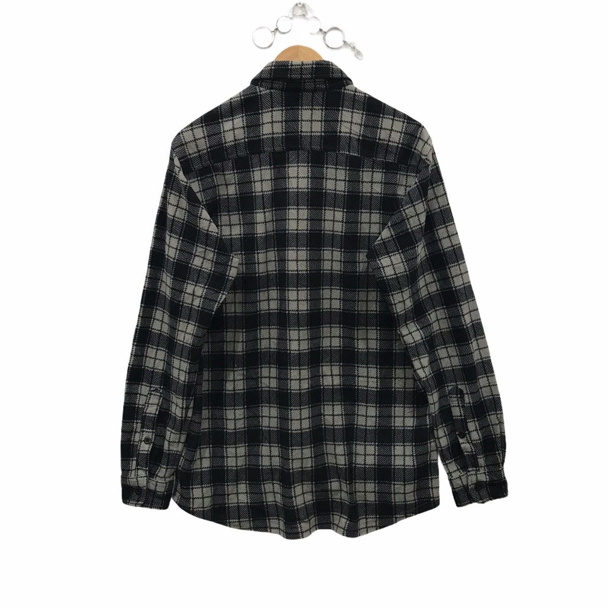 Flannel Uniqlo Black Grey Tartan Flannel Shirt Size US L / EU 52-54 / 3 - 4 Thumbnail