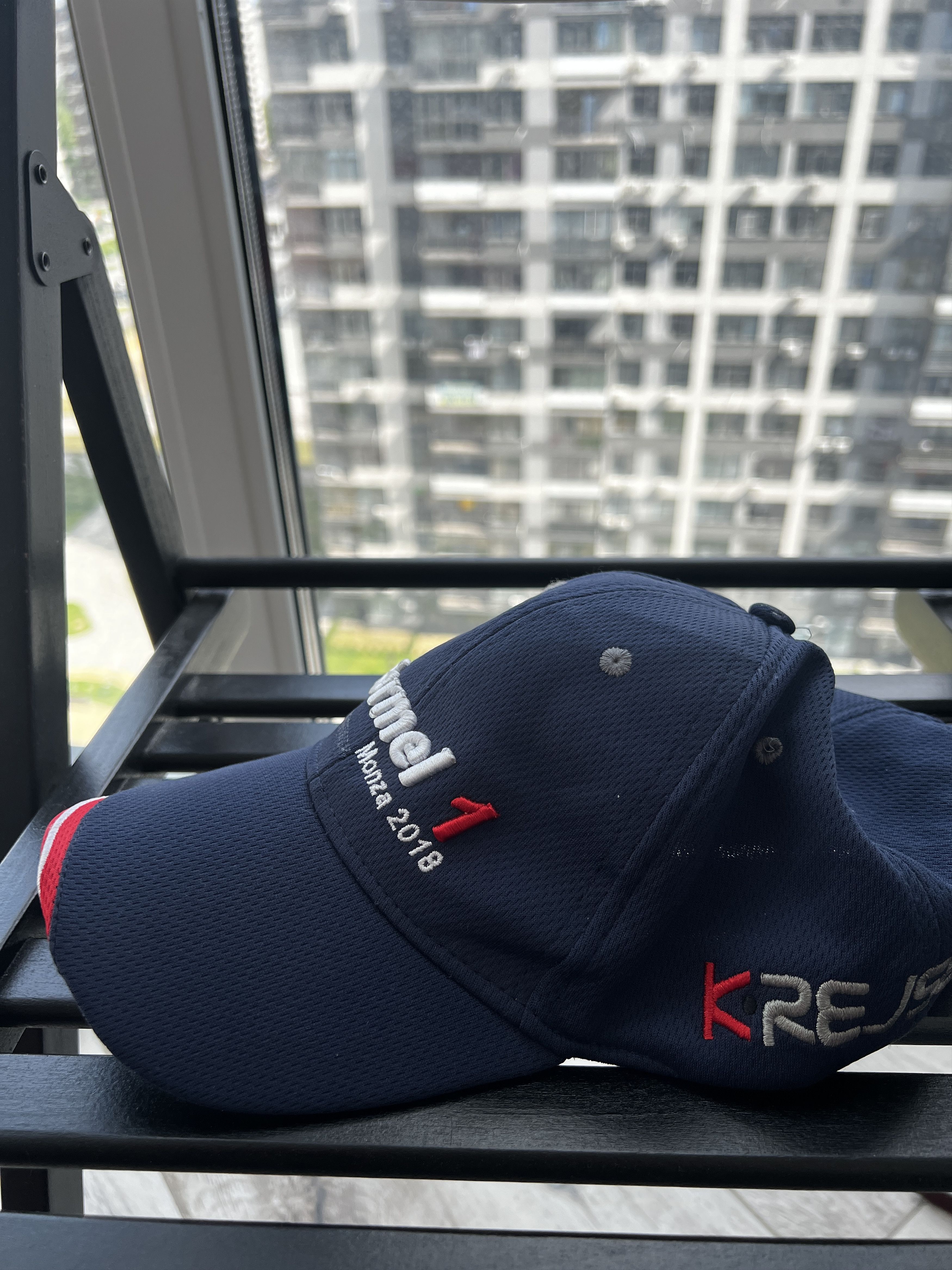 Formula 1 F1 Racing Cap 2018 Size ONE SIZE - 5 Thumbnail