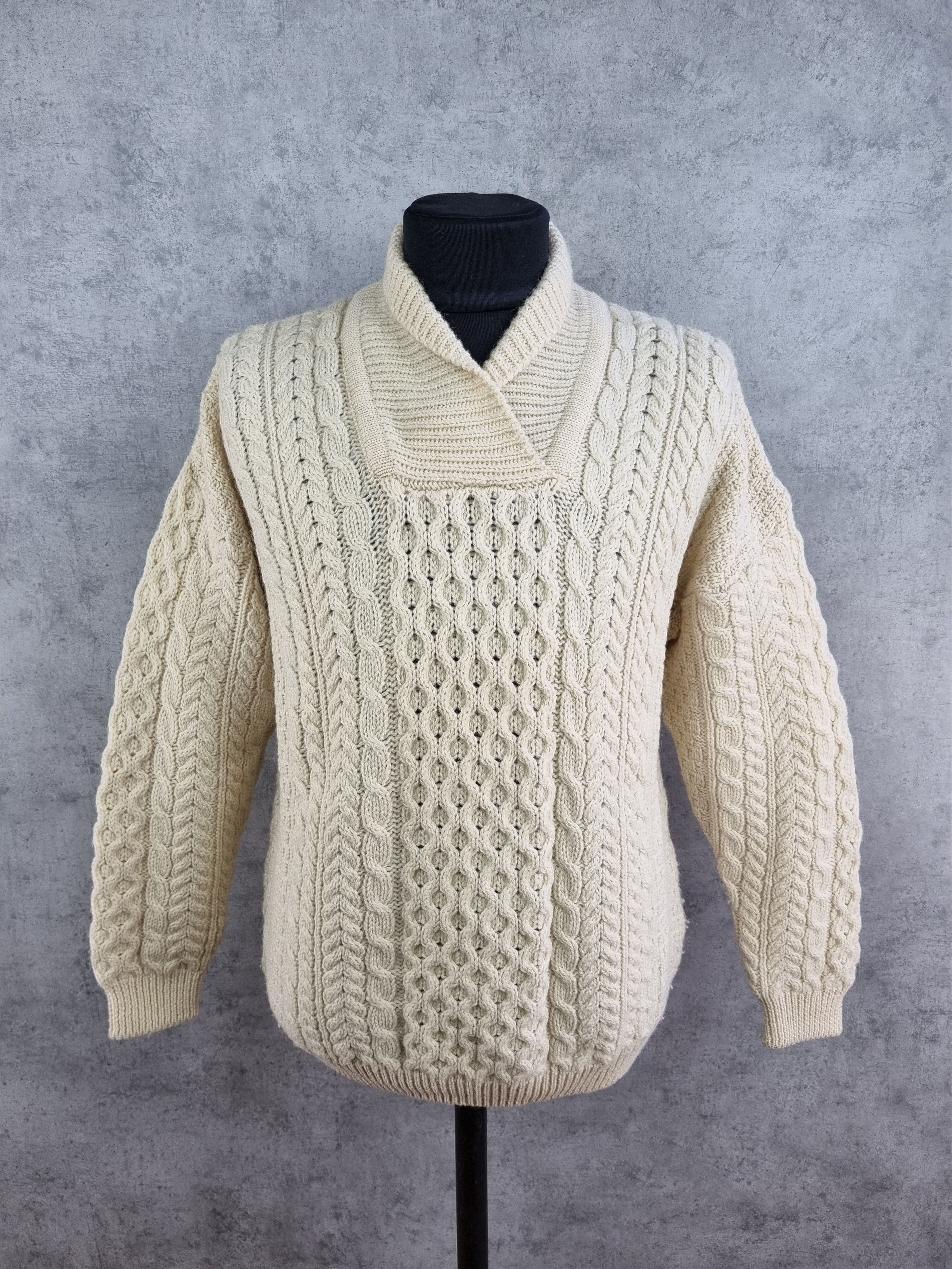 Carraig Donn × Vintage 80s Ireland Cable Knitted Fisherman Carraig Donn Sweater Size US L / EU 52-54 / 3 - 17 Thumbnail
