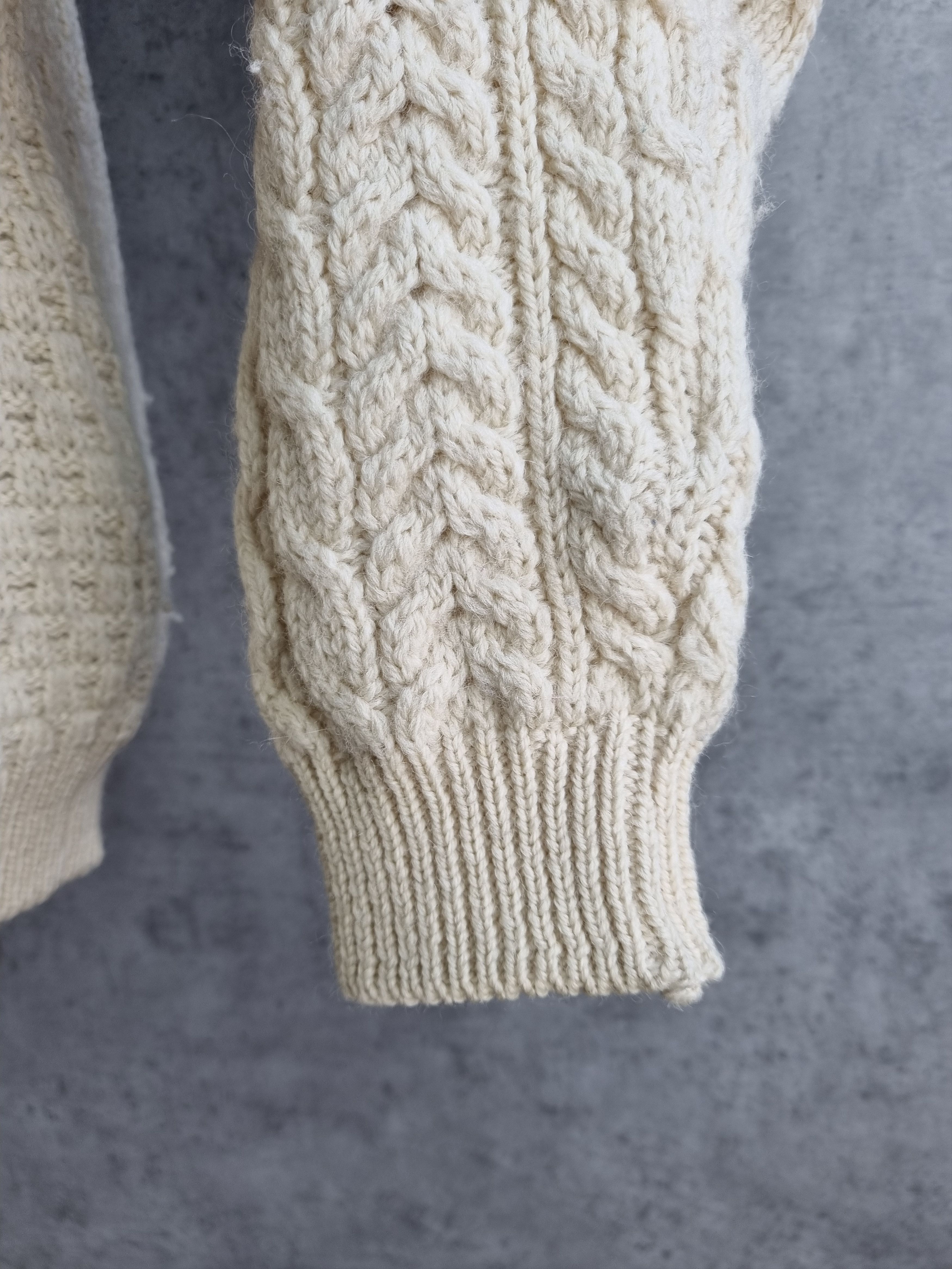 Carraig Donn × Vintage 80s Ireland Cable Knitted Fisherman Carraig Donn Sweater Size US L / EU 52-54 / 3 - 13 Thumbnail