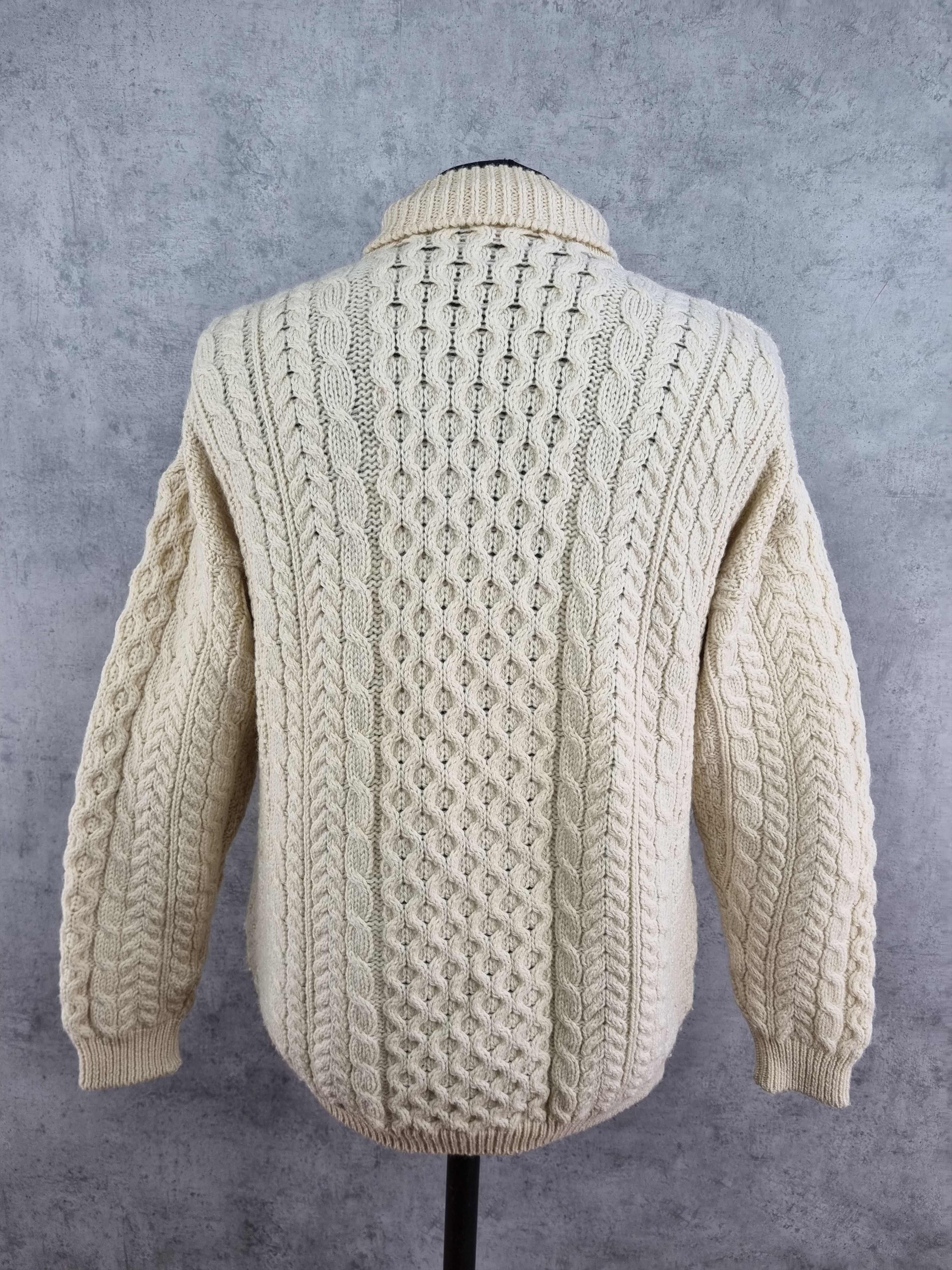 Carraig Donn × Vintage 80s Ireland Cable Knitted Fisherman Carraig Donn Sweater Size US L / EU 52-54 / 3 - 9 Thumbnail