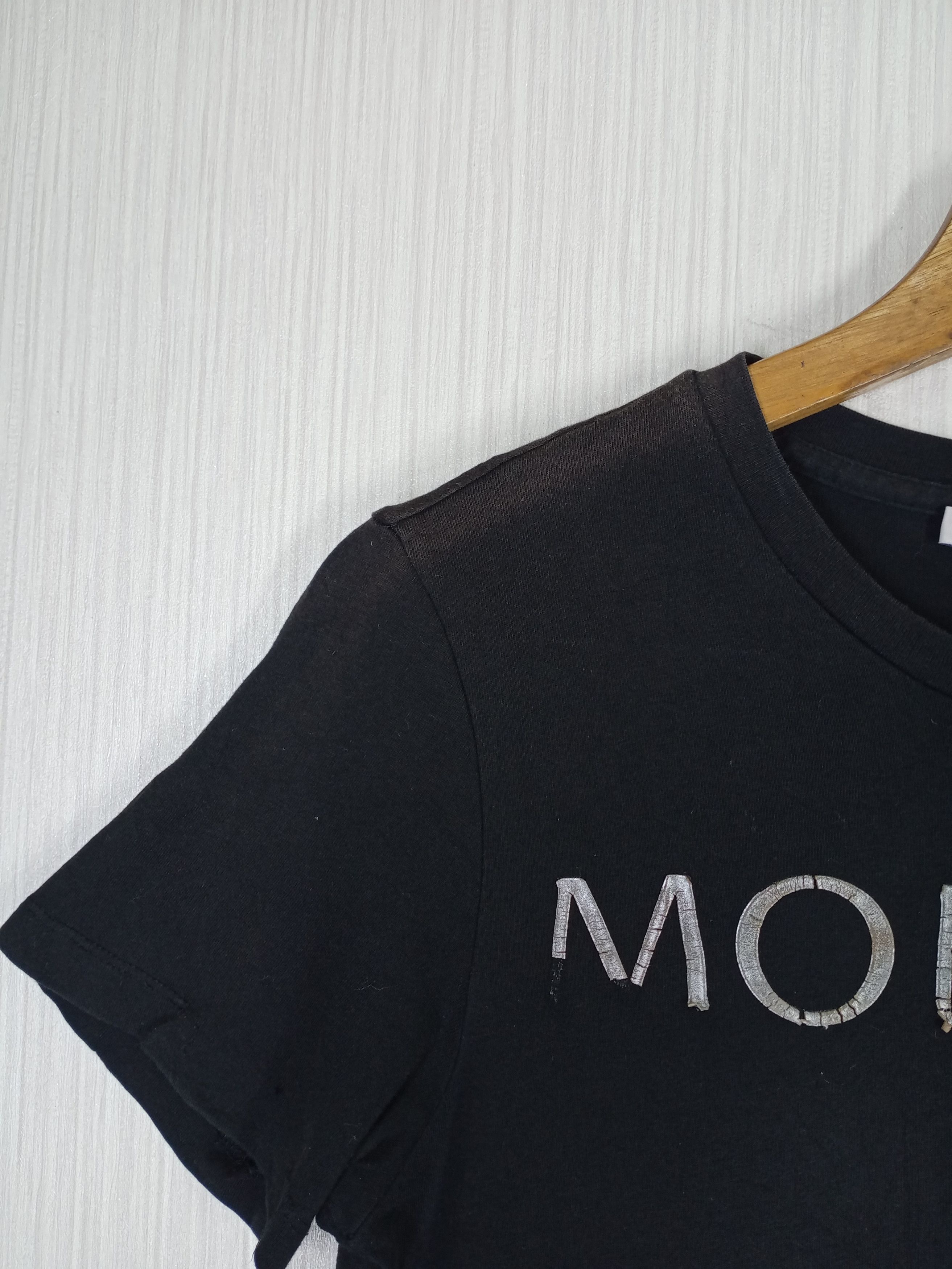 Moncler Moncler Girocollo Tshirt Distressed Logo Size US XS / EU 42 / 0 - 7 Thumbnail