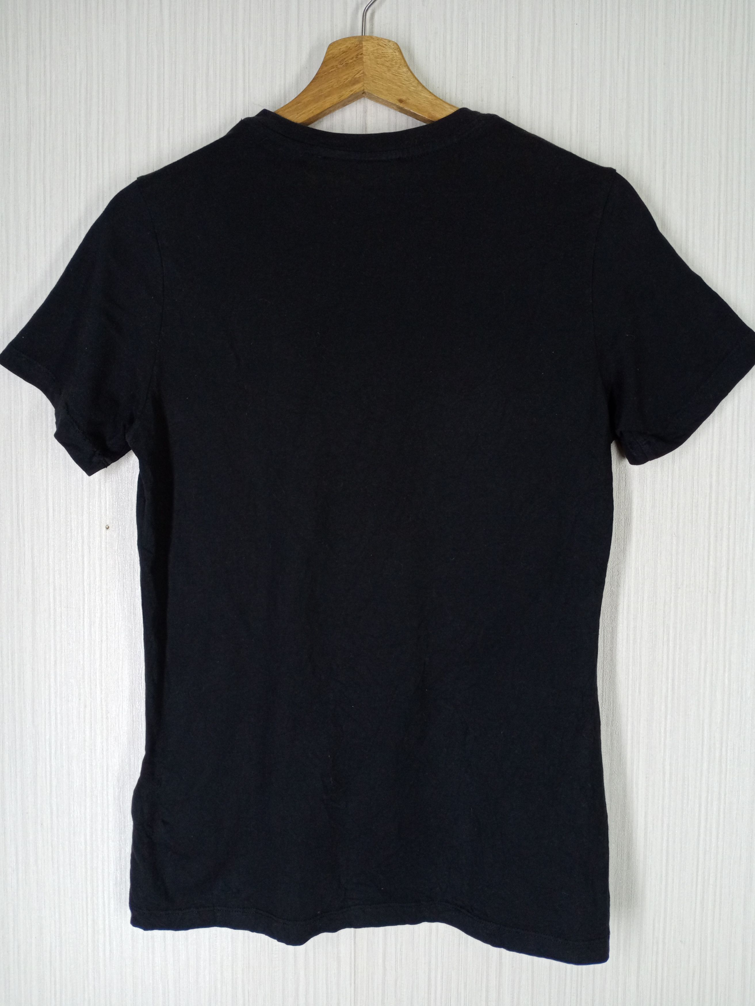 Moncler Moncler Girocollo Tshirt Distressed Logo Size US XS / EU 42 / 0 - 12 Thumbnail
