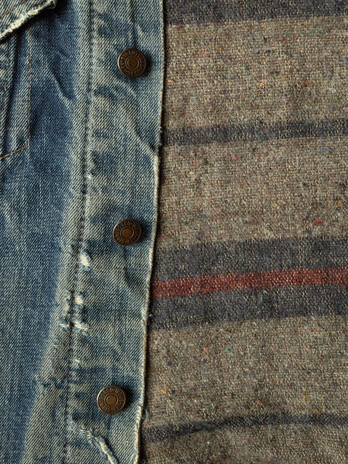 Levi's 1960s Levis Big E Lined Distressed Type III Trucker JKT Size US M / EU 48-50 / 2 - 4 Thumbnail