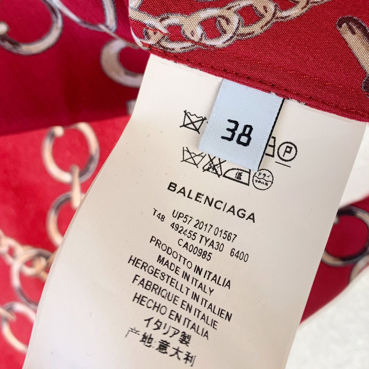 Balenciaga Balenciaga Chain Print Silk Wrap Blouse Size XS / US 0-2 / IT 36-38 - 5 Thumbnail