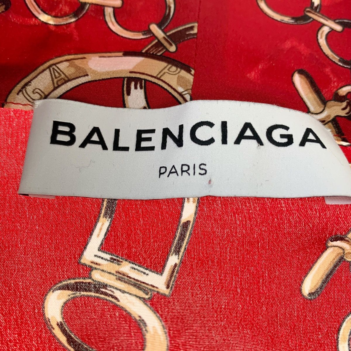 Balenciaga Balenciaga Chain Print Silk Wrap Blouse Size XS / US 0-2 / IT 36-38 - 4 Thumbnail