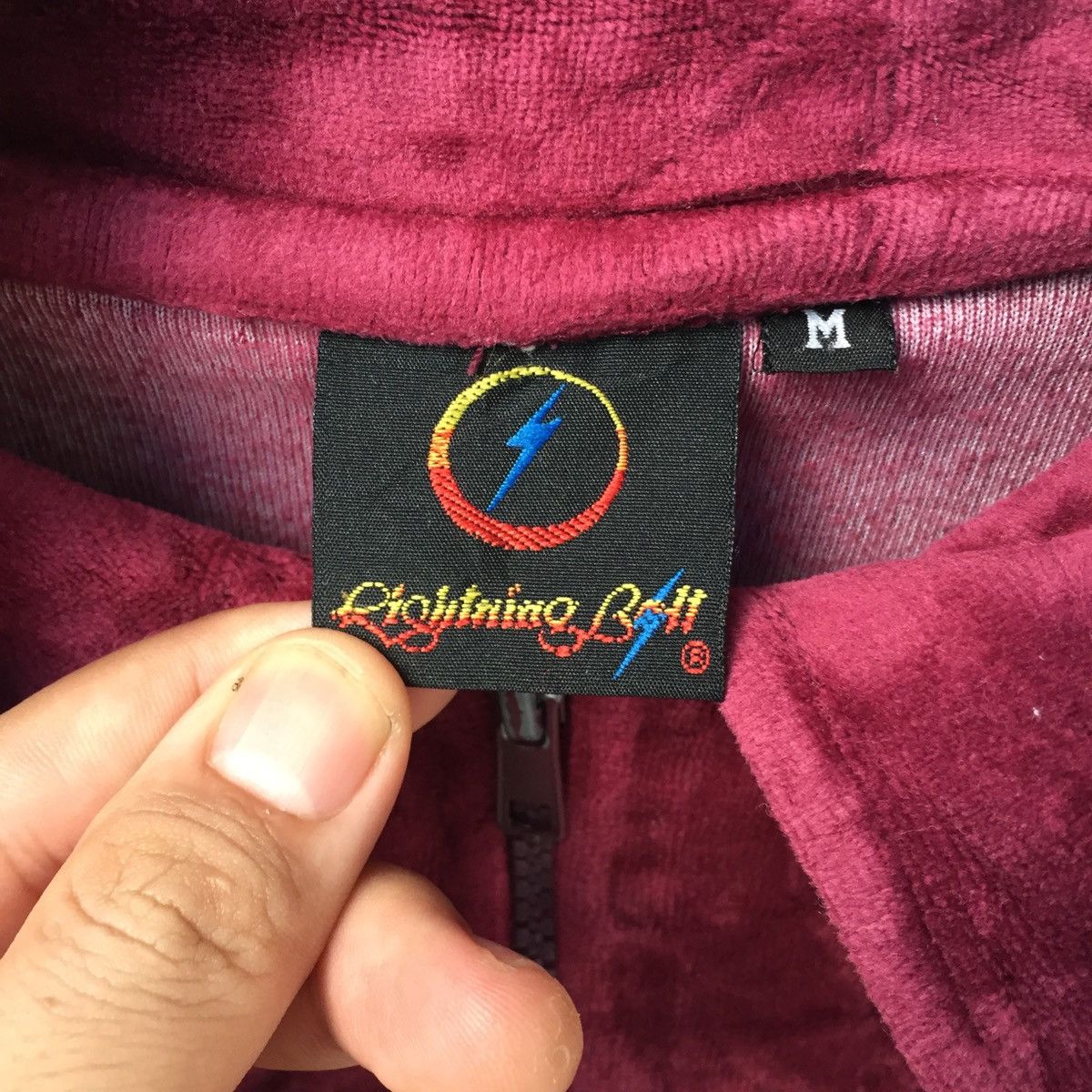 Japanese Brand × Lightning Bolt × Vintage Vintage Lightning Bolt Zip spell out nice design Streetwear Size US M / EU 48-50 / 2 - 3 Thumbnail