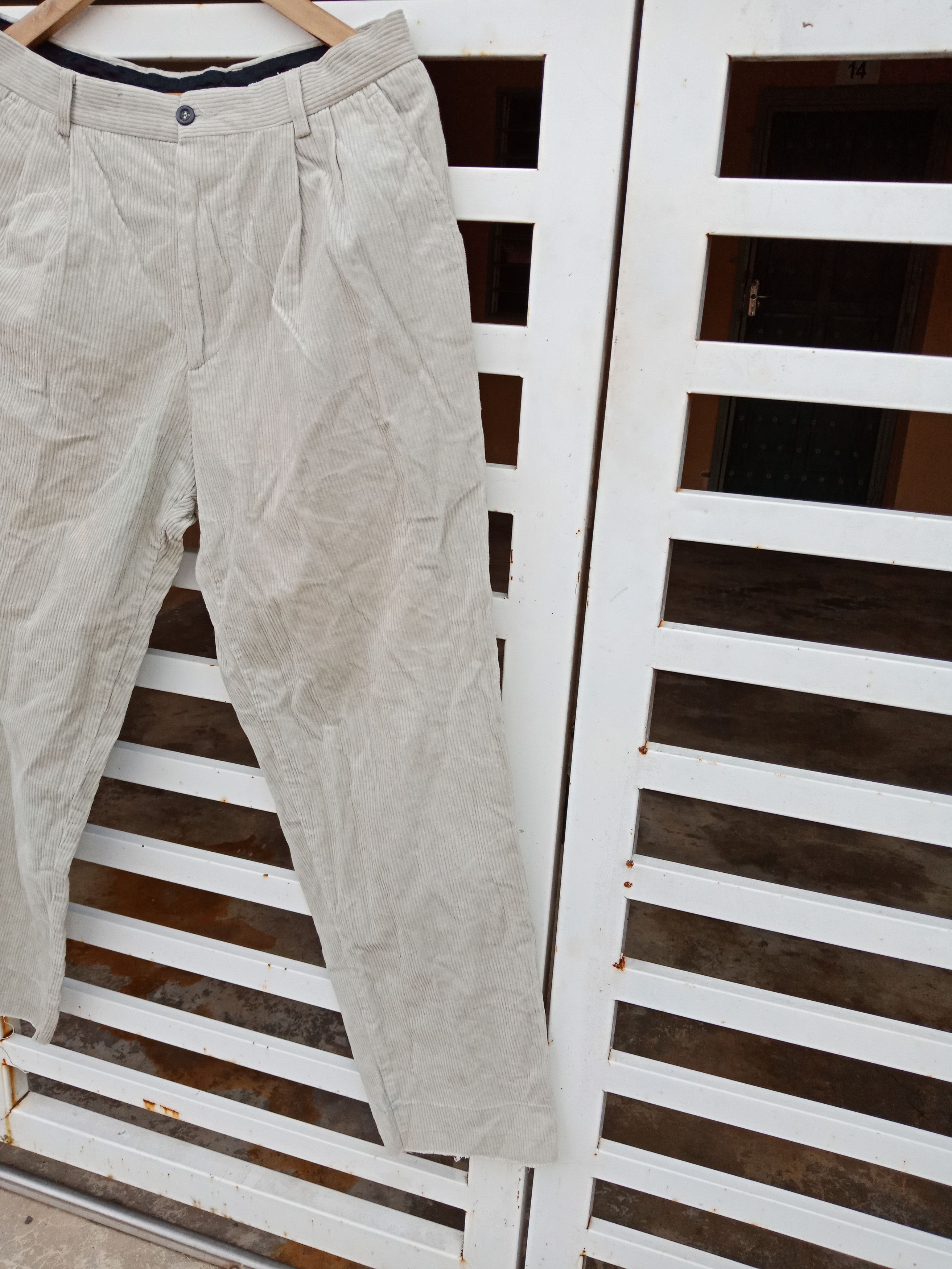 Jean Charles De Castelbajac Jean Charles De Castelbajac Small Logo Pants Made in Italy Size US 32 / EU 48 - 4 Thumbnail