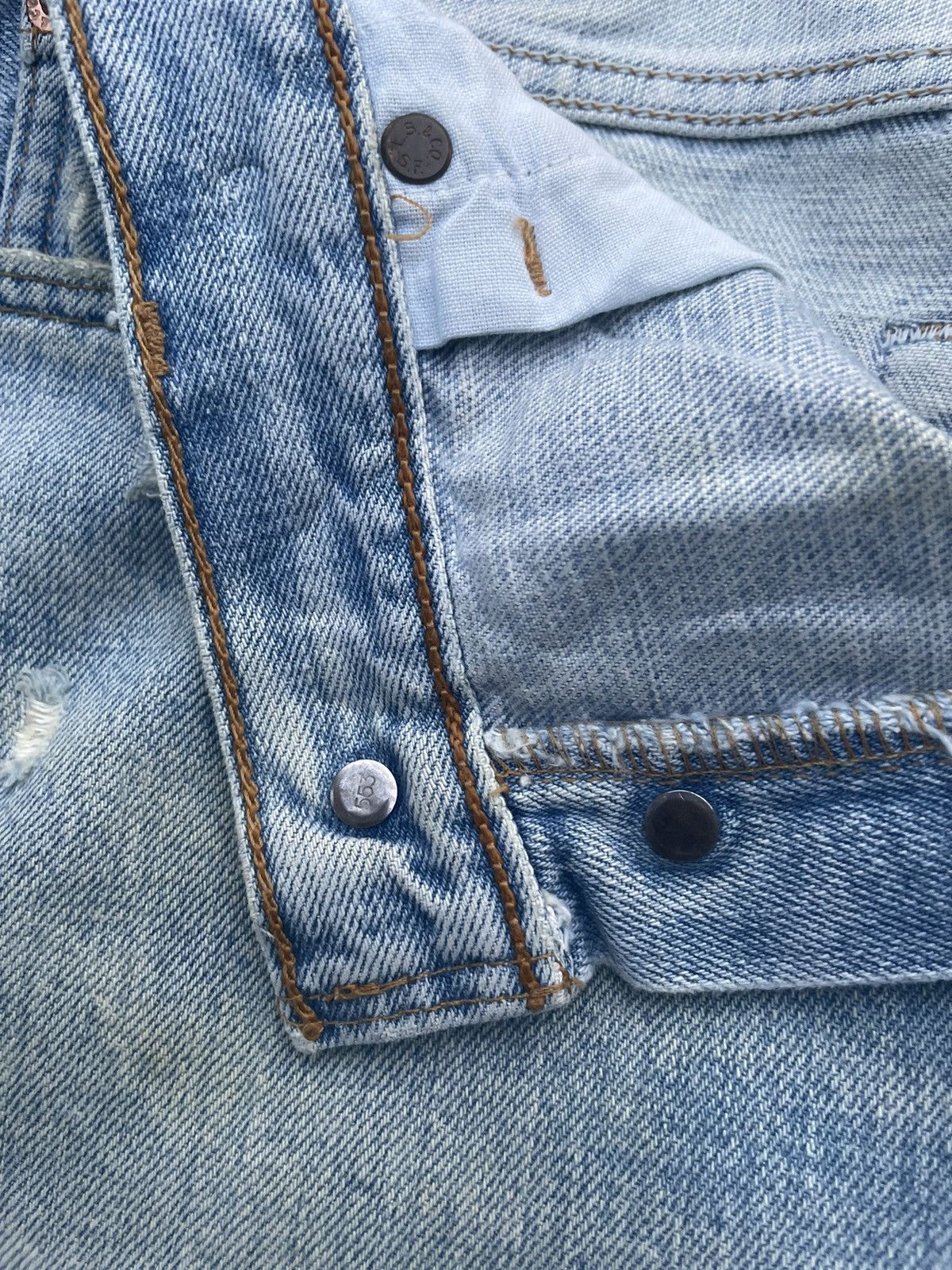 Levi's Vintage Levi’s 501 2000 Usa Aging Distressed Denim Size US 34 / EU 50 - 14 Thumbnail